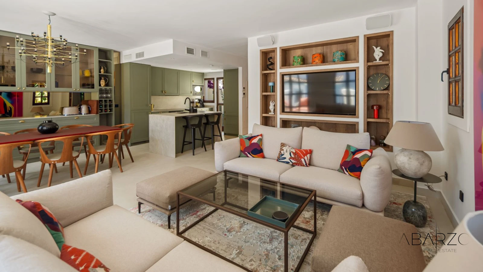 Elegant Beachside Townhouse in Marbella Golden Mile with Rooftop Terrace and Sea Views — interior, Golden Mile, Marbella (10 of 40)