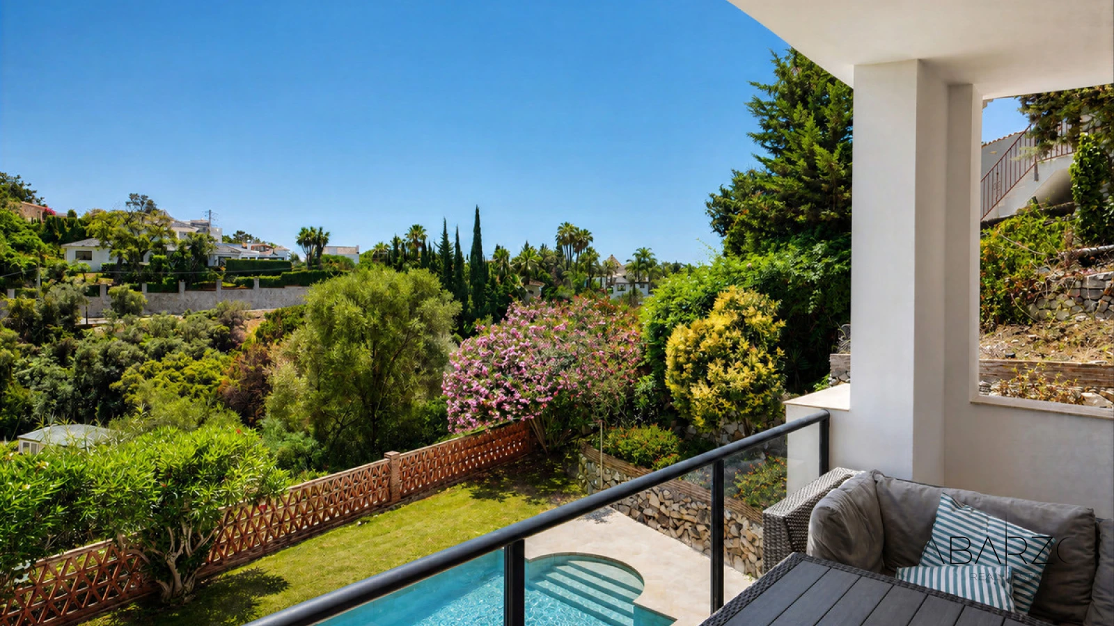 Renovated Villa with Private Pool in El Rosario, Marbella — interior, Marbella East, Marbella (10 of 36)