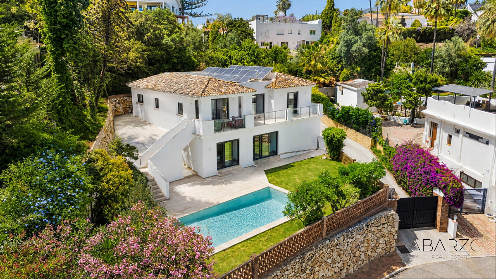 Renovated Villa with Private Pool in El Rosario, Marbella — luxury property for sale in Marbella East, Marbella