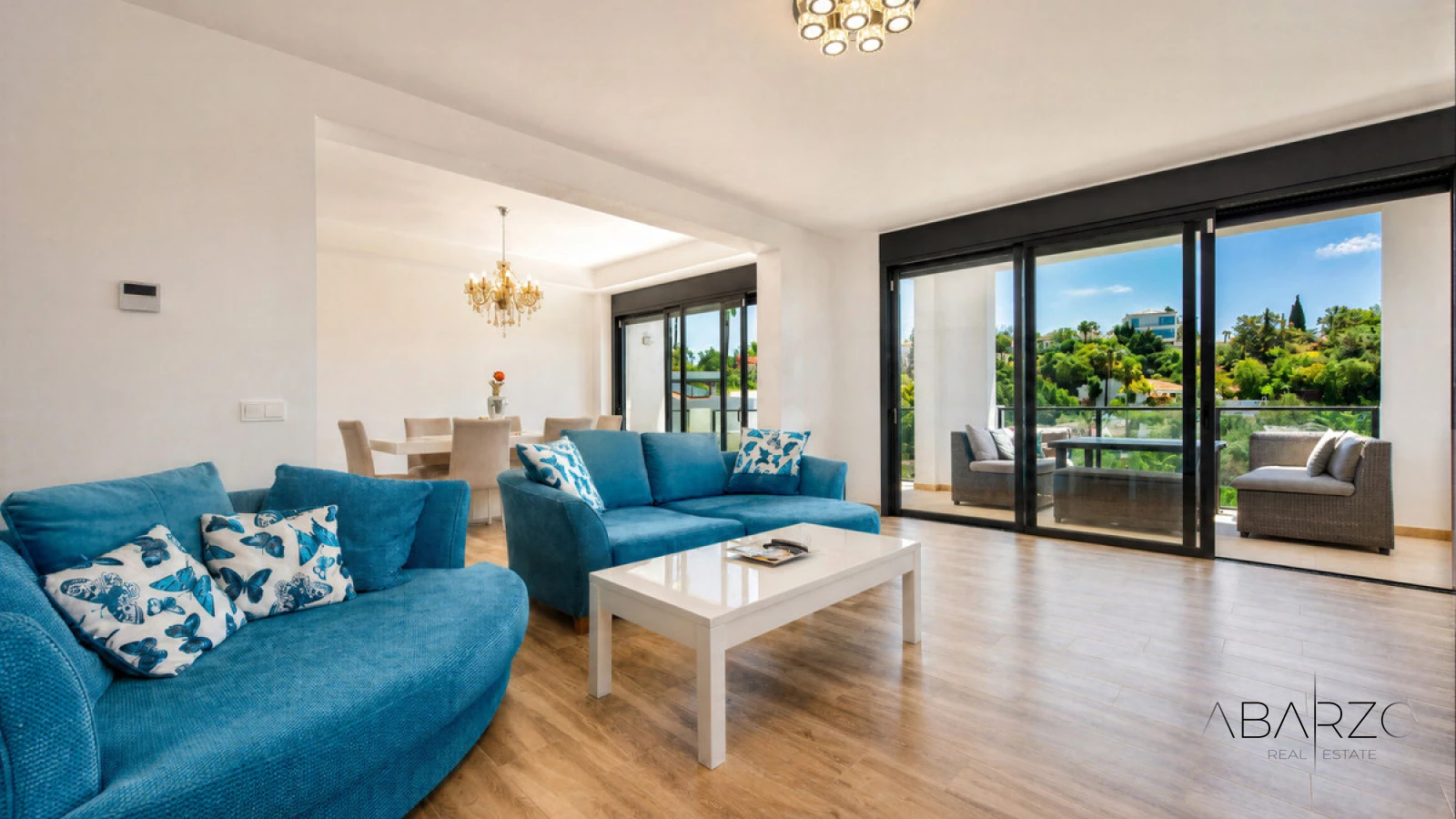 Renovated Villa with Private Pool in El Rosario, Marbella — interior, Marbella East, Marbella (5 of 36)