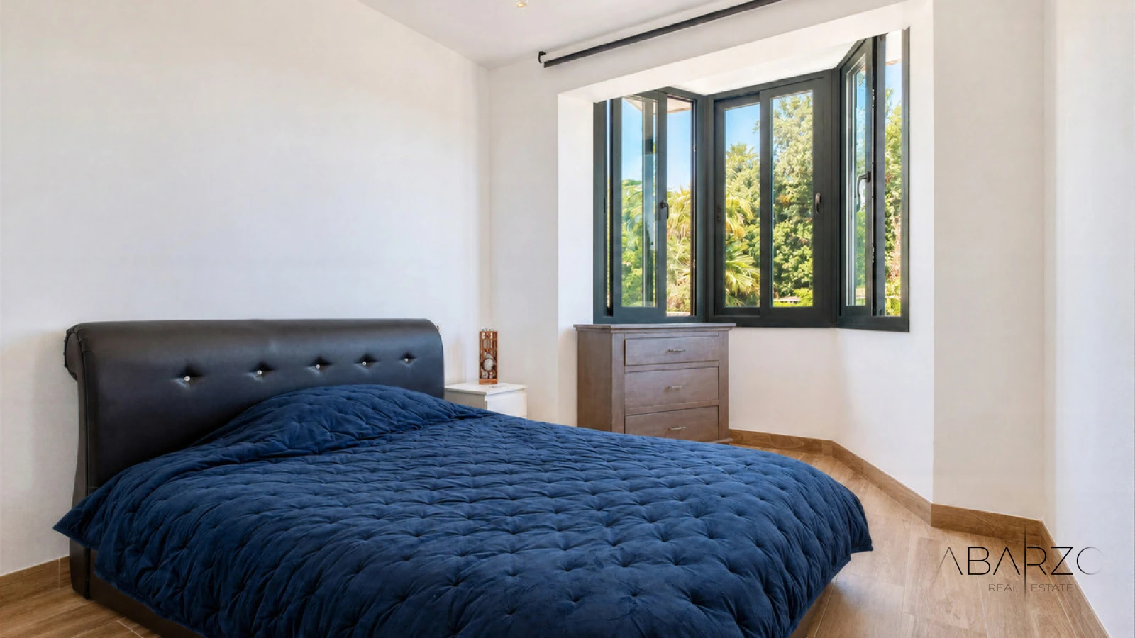 Renovated Villa with Private Pool in El Rosario, Marbella — interior, Marbella East, Marbella (15 of 36)