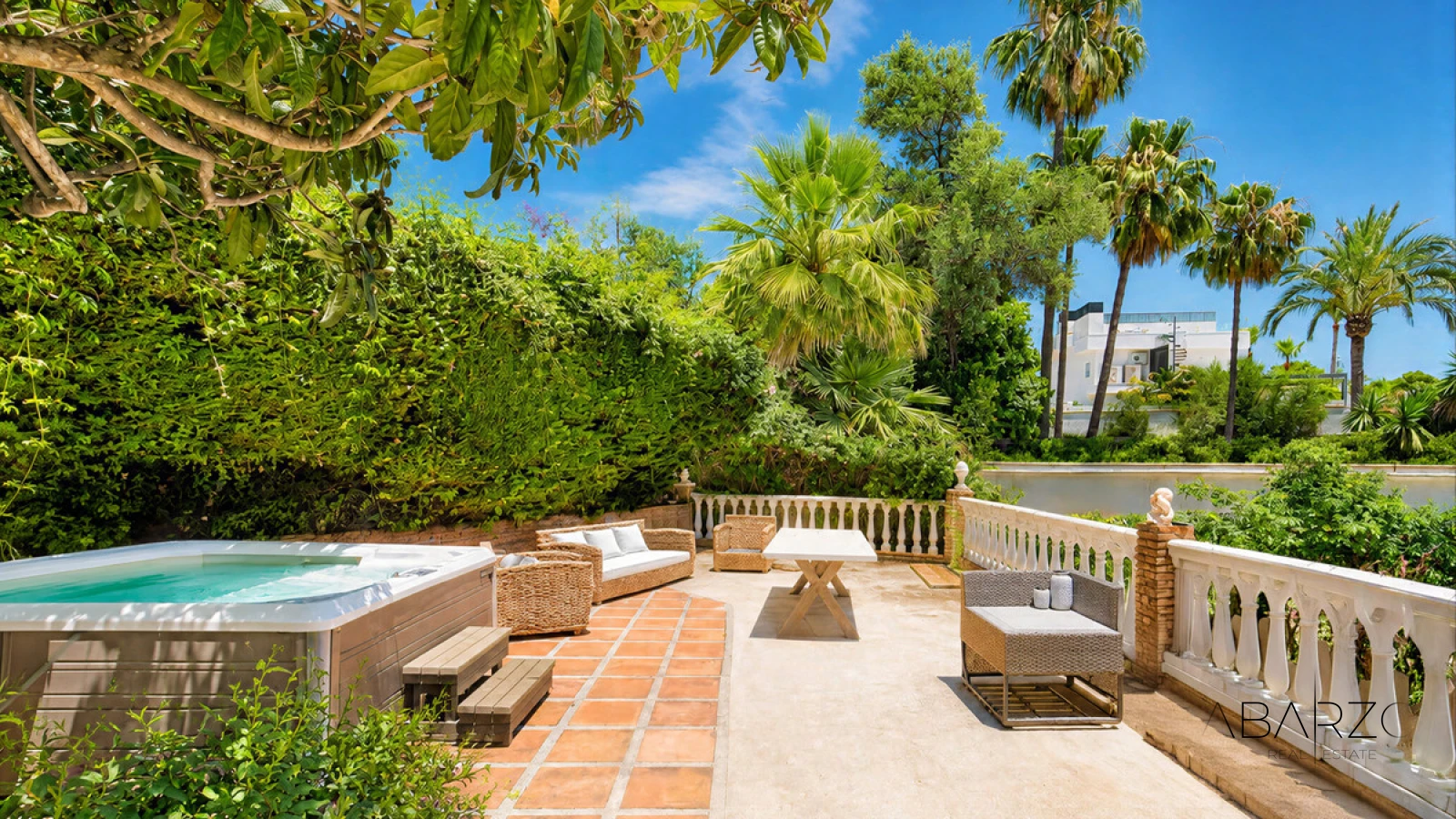 Renovated Villa with Private Pool in El Rosario, Marbella — interior, Marbella East, Marbella (12 of 36)