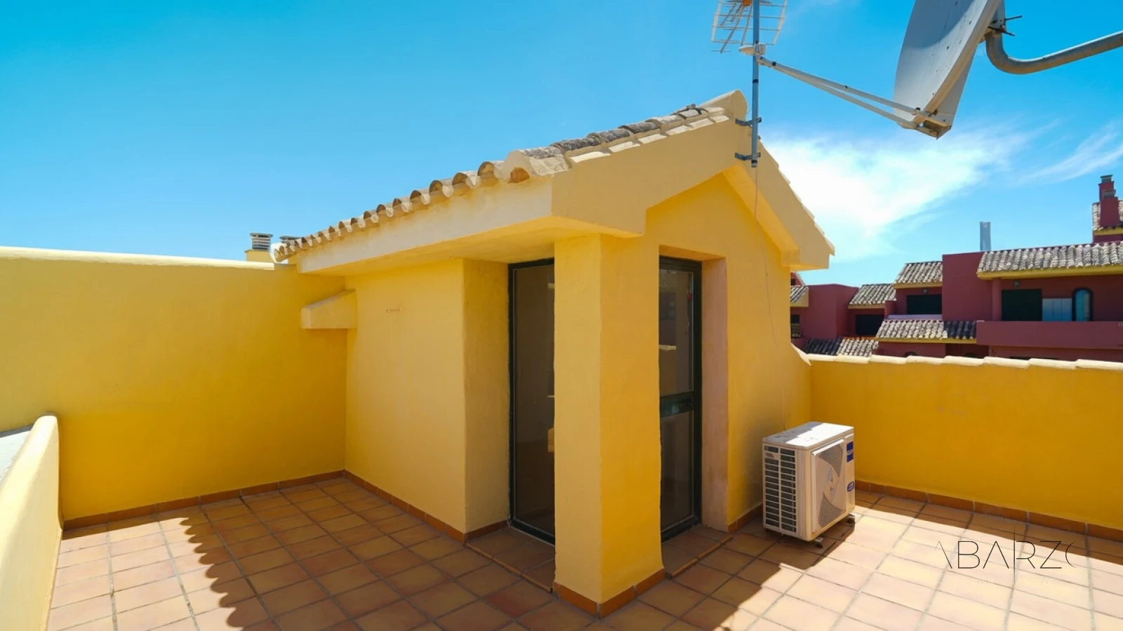 Townhouse with Private Pool near Services in Cancelada, Estepona — interior, New Golden Mile, Estepona (35 of 42)