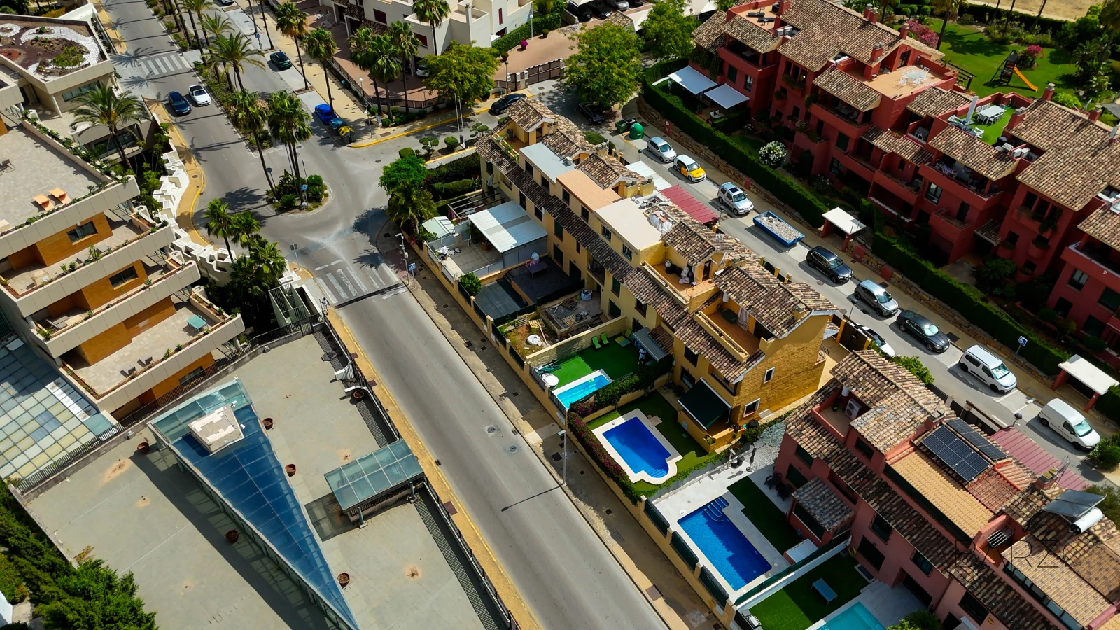 Townhouse with Private Pool near Services in Cancelada, Estepona — interior, New Golden Mile, Estepona (37 of 42)