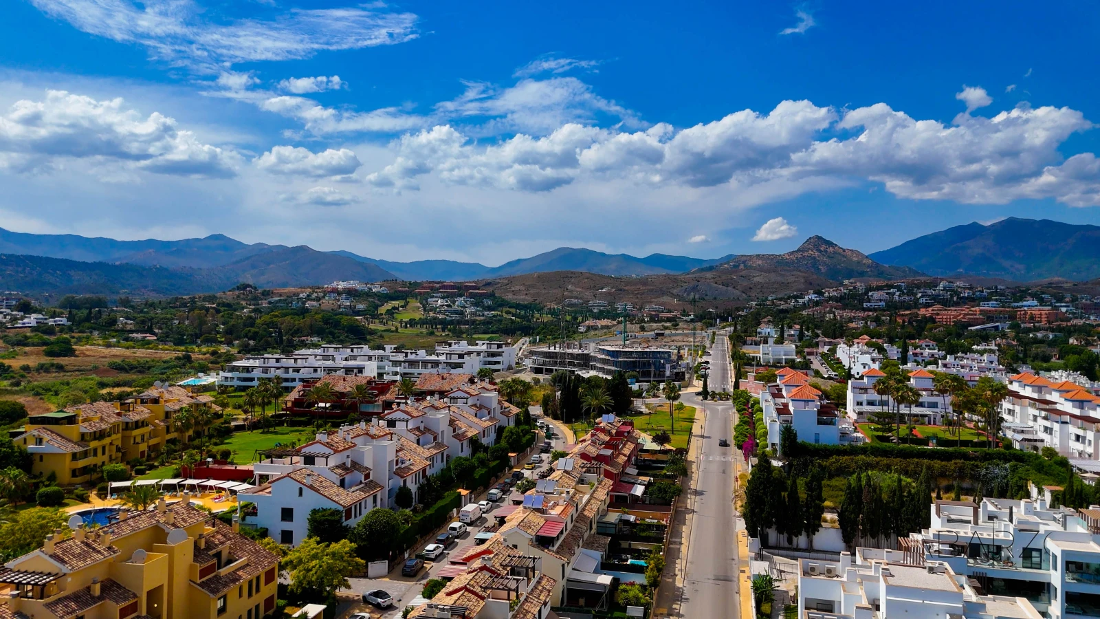 Townhouse with Private Pool near Services in Cancelada, Estepona — interior, New Golden Mile, Estepona (41 of 42)