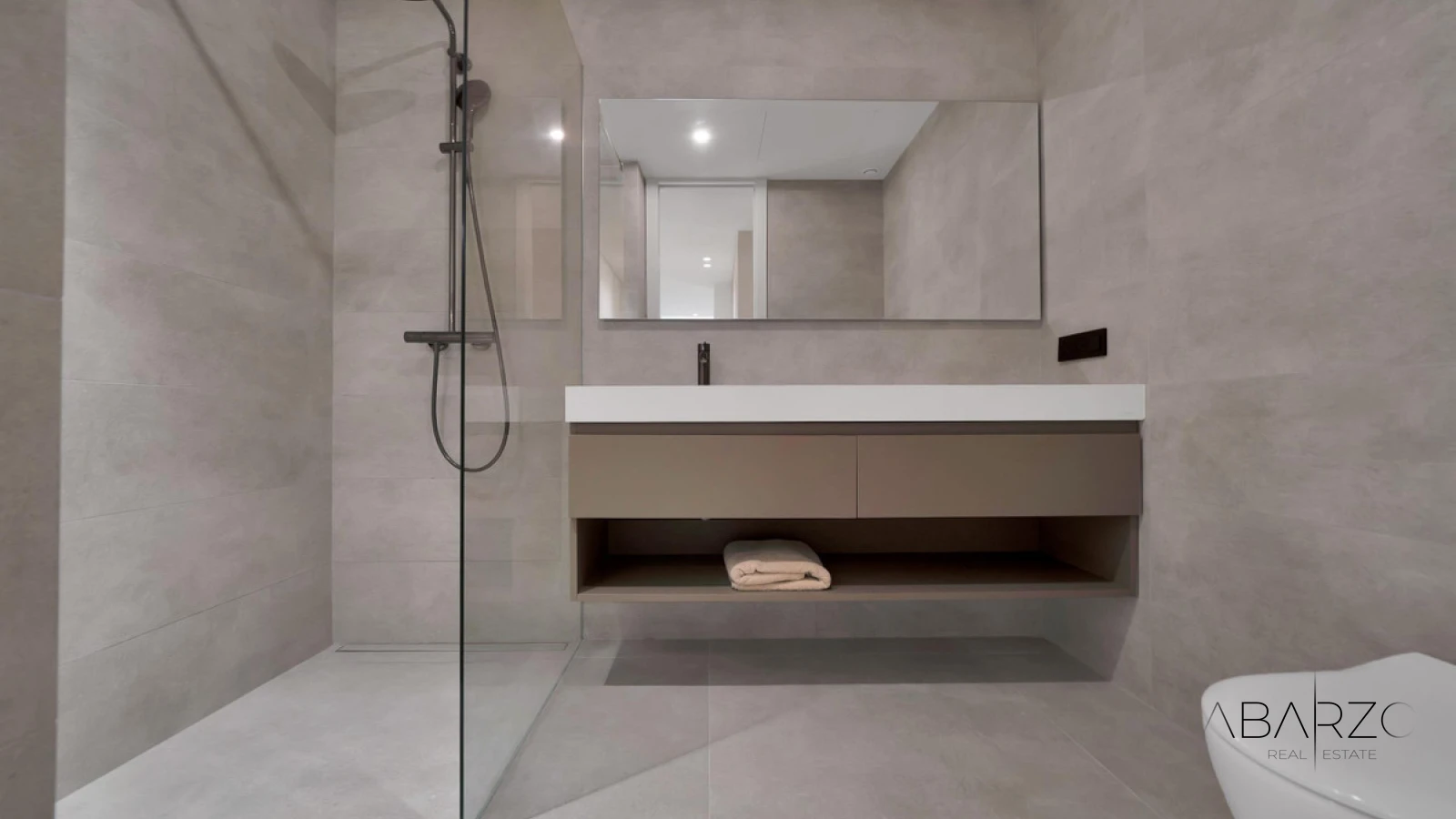 Contemporary Villa with Spa, Rooftop Jacuzzi and Infinity Pool in Nueva Andalucía — interior, Nueva Andalucía, Marbella (39 of 49)