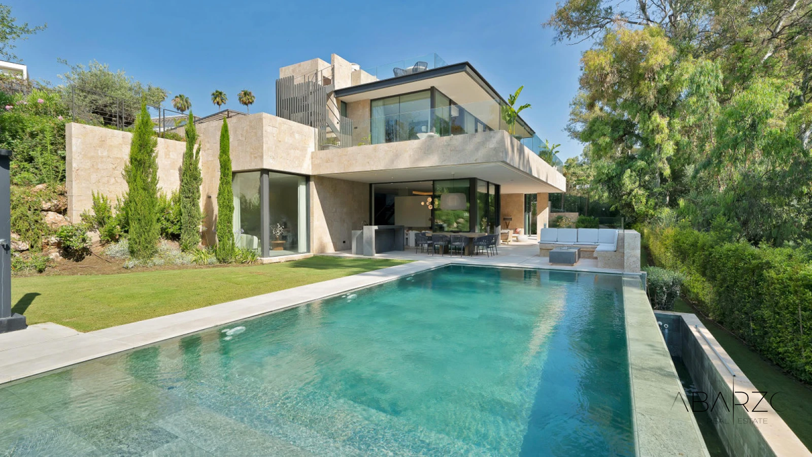 Contemporary Villa with Spa, Rooftop Jacuzzi and Infinity Pool in Nueva Andalucía — luxury property for sale in Nueva Andalucía, Marbella