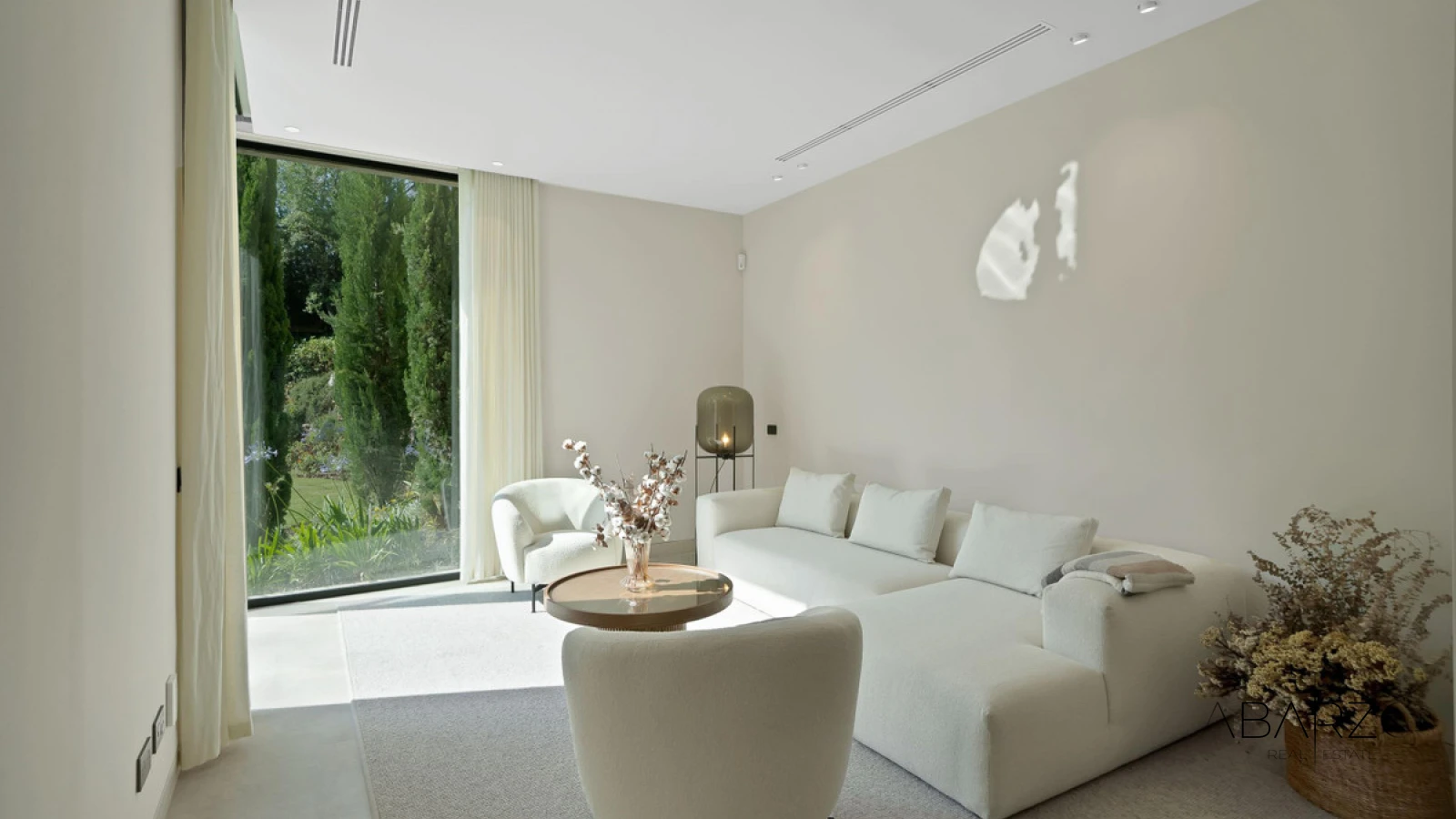 Contemporary Villa with Spa, Rooftop Jacuzzi and Infinity Pool in Nueva Andalucía — interior, Nueva Andalucía, Marbella (6 of 49)