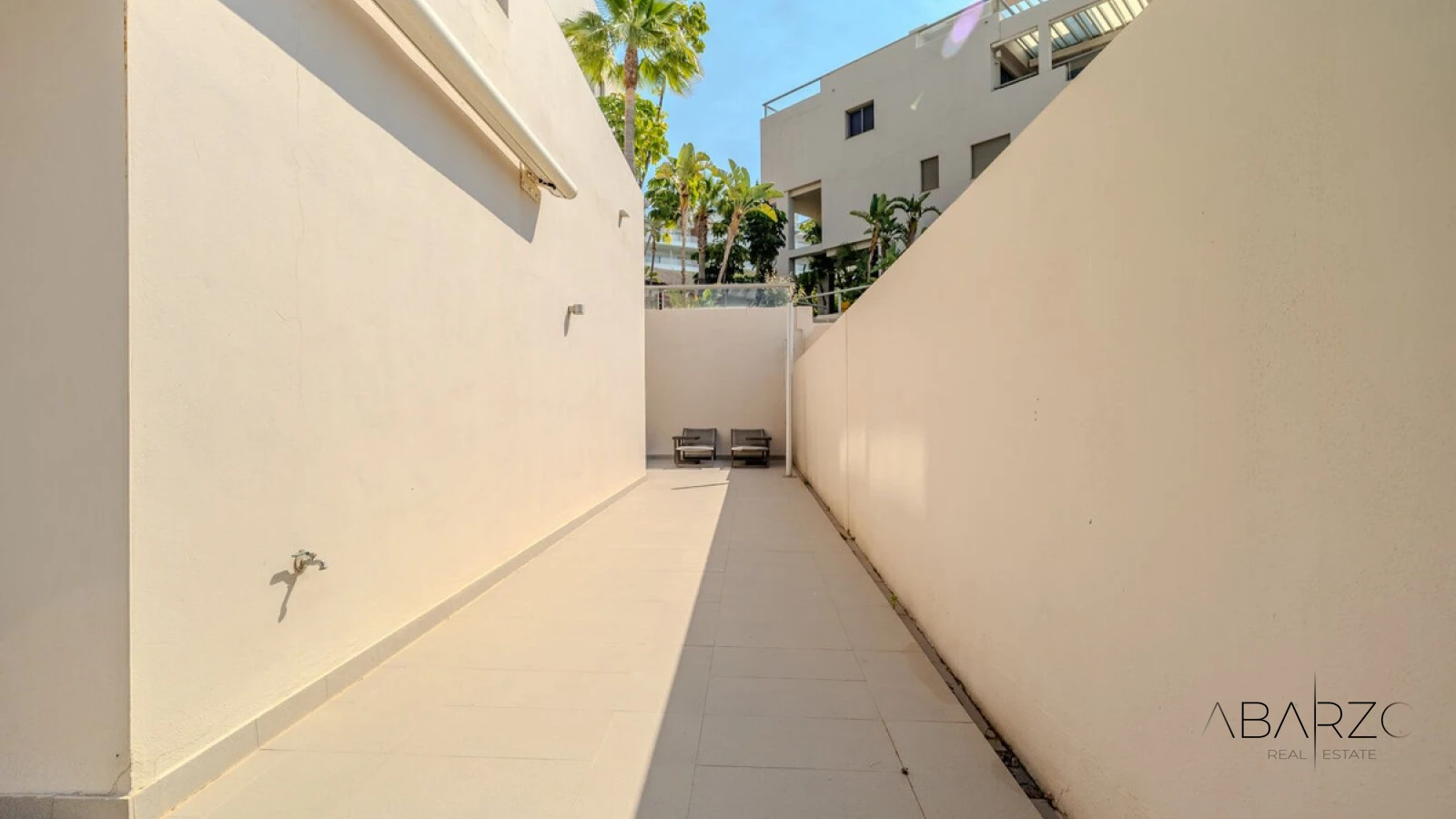Turnkey Luxury Apartment with Private Terrace in Benahavis — interior, Los Arqueros, Benahavís (13 of 32)