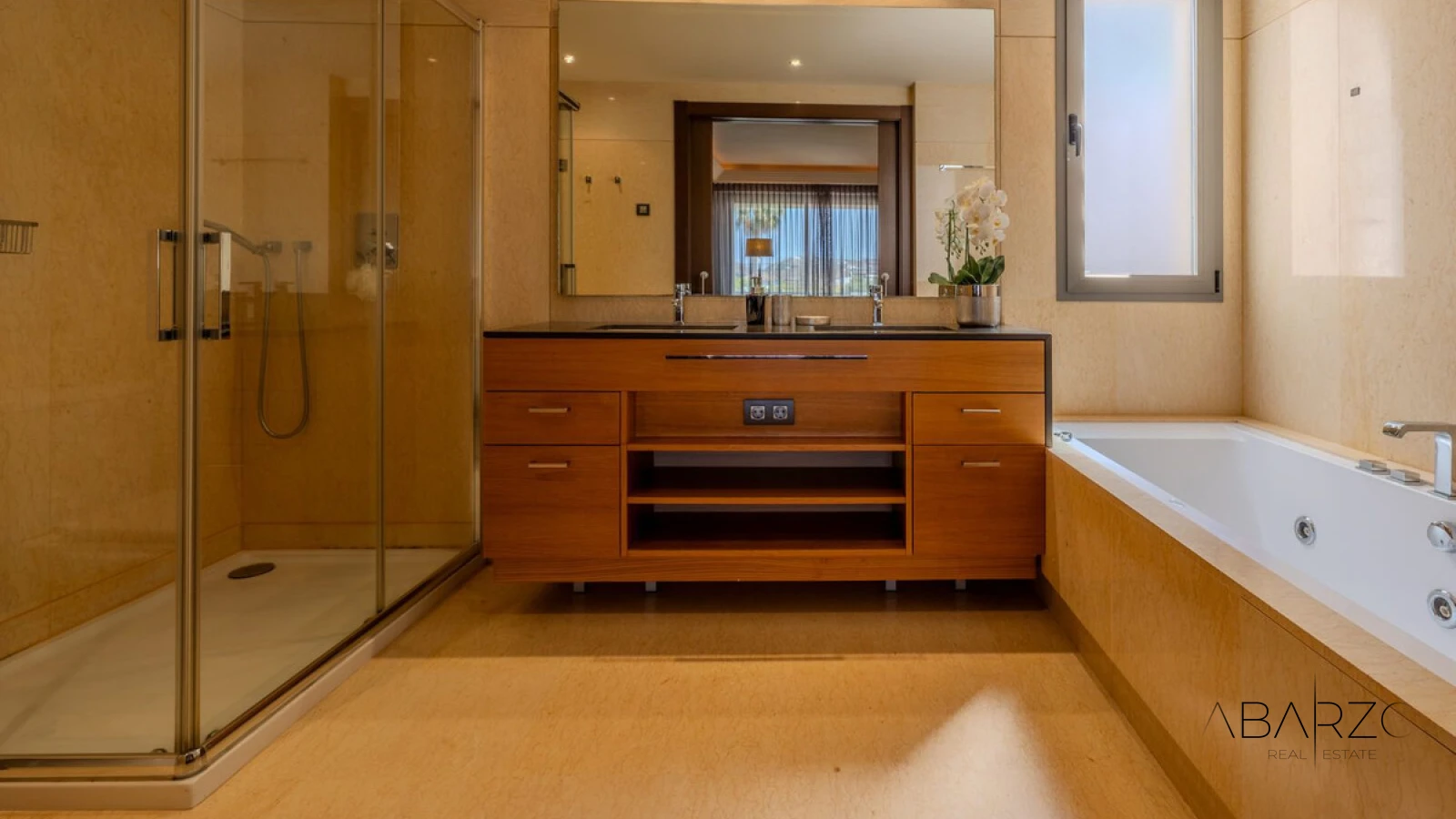 Turnkey Luxury Apartment with Private Terrace in Benahavis — interior, Los Arqueros, Benahavís (19 of 32)