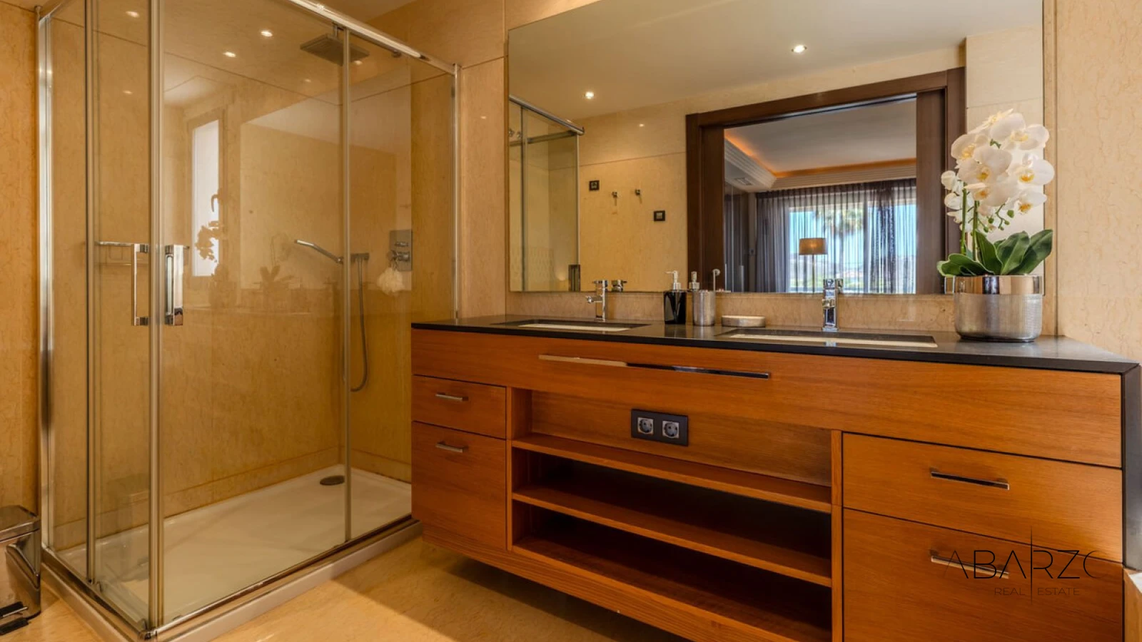 Turnkey Luxury Apartment with Private Terrace in Benahavis — interior, Los Arqueros, Benahavís (20 of 32)