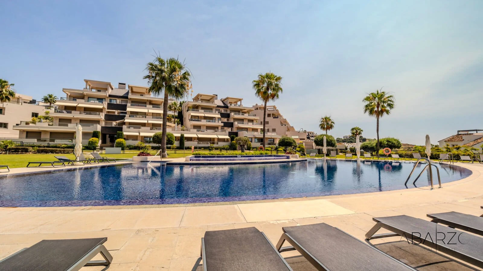 Turnkey Luxury Apartment with Private Terrace in Benahavis — luxury property for sale in Los Arqueros, Benahavís