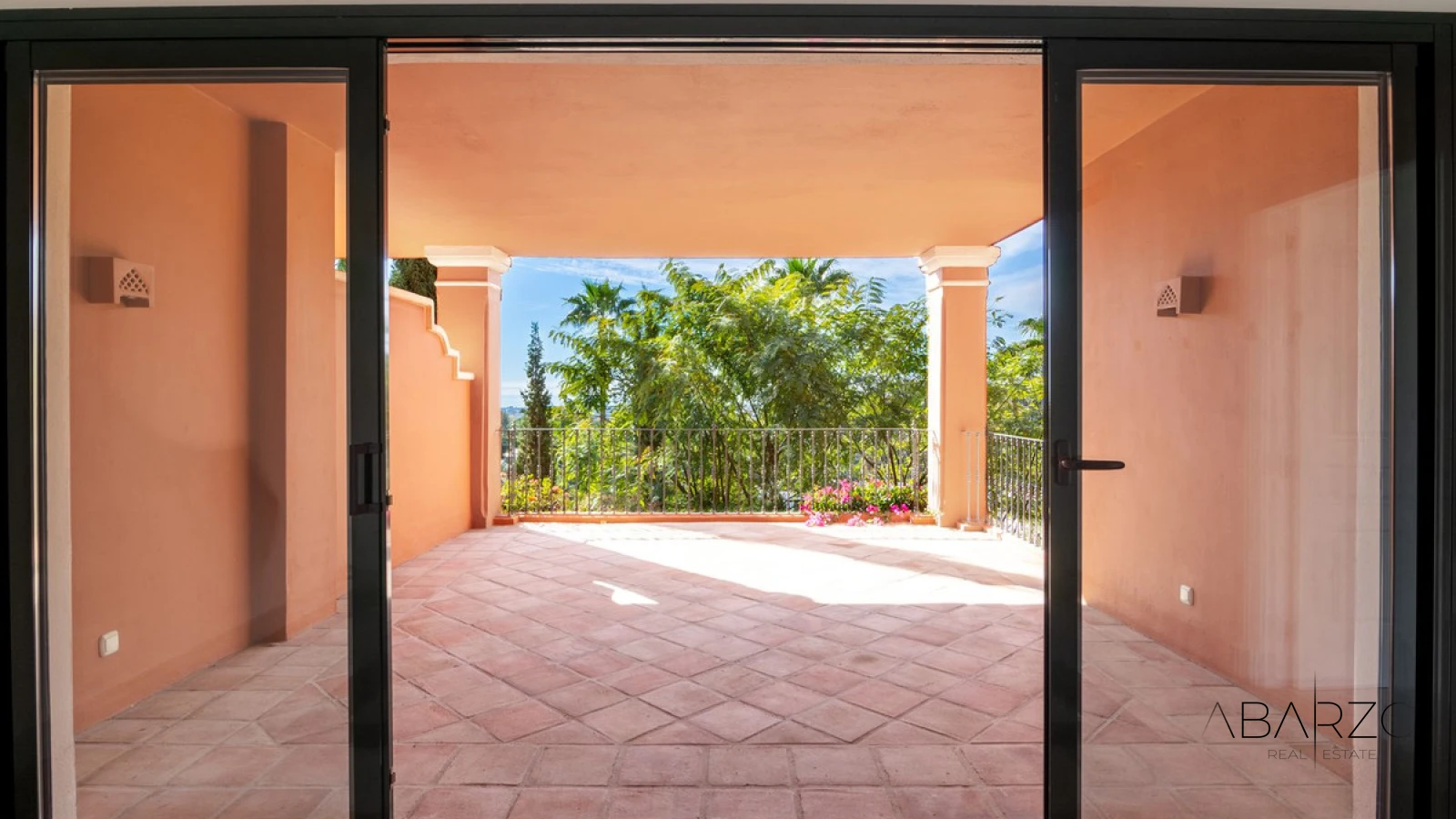 Lovely Spacious 2 Bedroom Apartment in Monte Halcones, Benahavis with Panoramic Sea Views — interior, Monte Halcones, Benahavís (7 of 16)