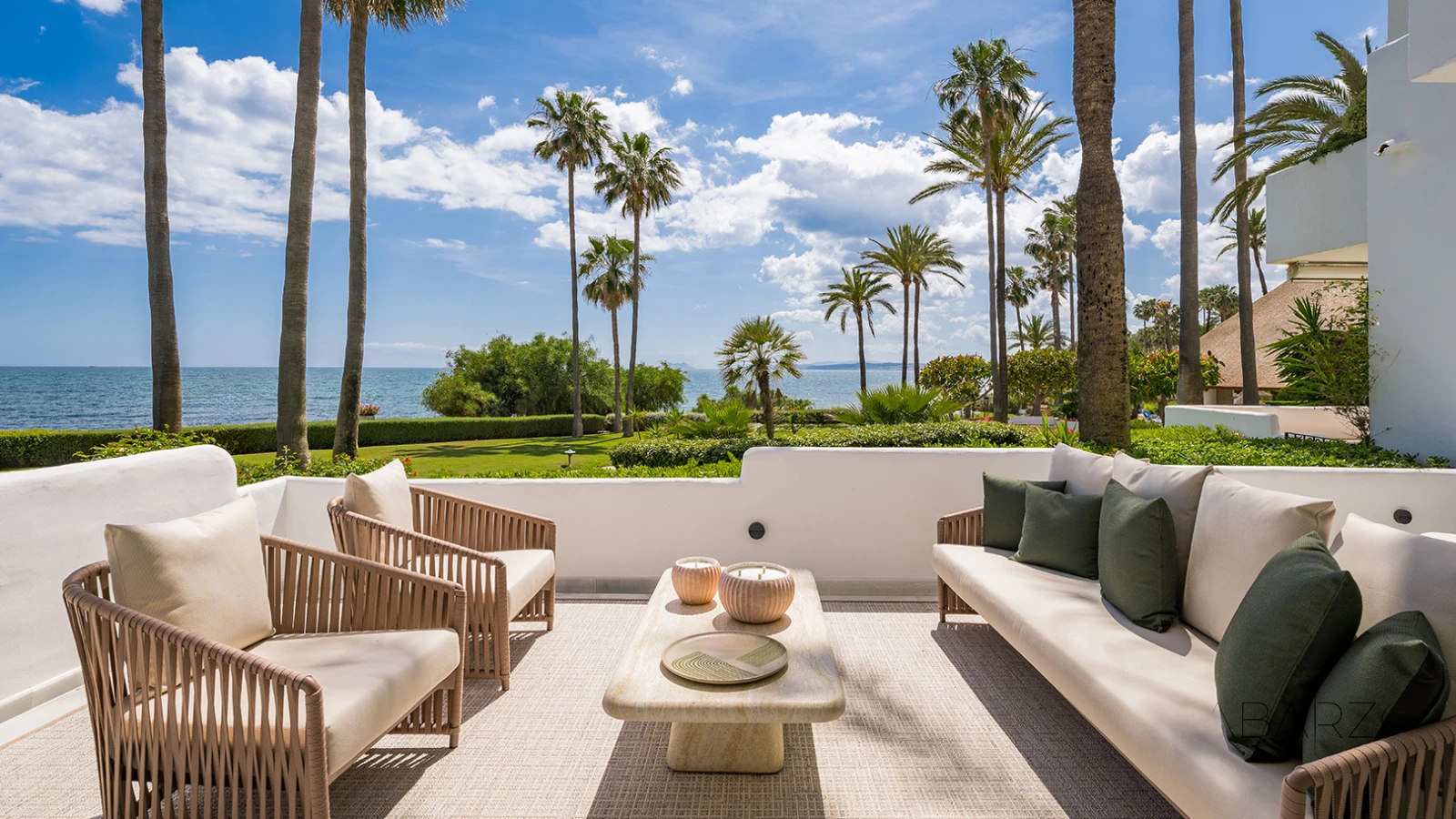 Renovated Apartment on the First Line in Estepona — interior, New Golden Mile, Estepona (2 of 30)