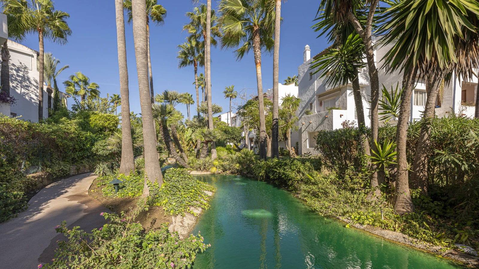 Apartment with Sea Views and Beach Access in Costalita, Estepona — interior, New Golden Mile, Estepona (42 of 45)