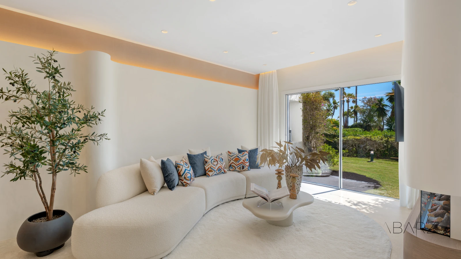 Apartment with Sea Views and Beach Access in Costalita, Estepona — interior, New Golden Mile, Estepona (30 of 45)