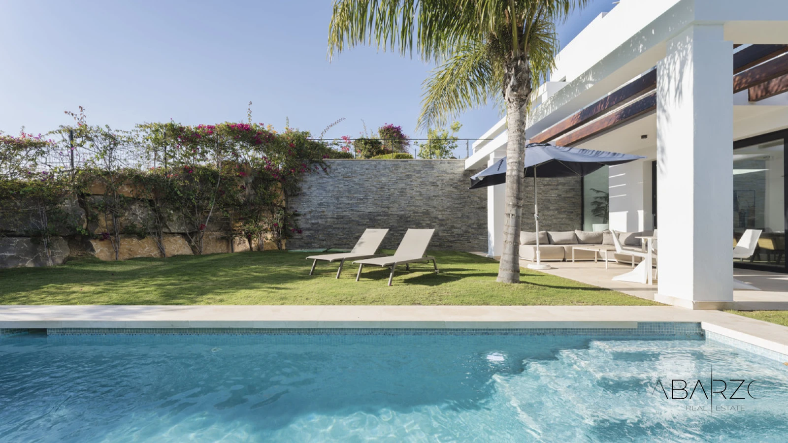 Elegant semi-detached villa in Cabopino Golf, Marbella with panoramic sea views — interior, Marbella East, Marbella (2 of 28)
