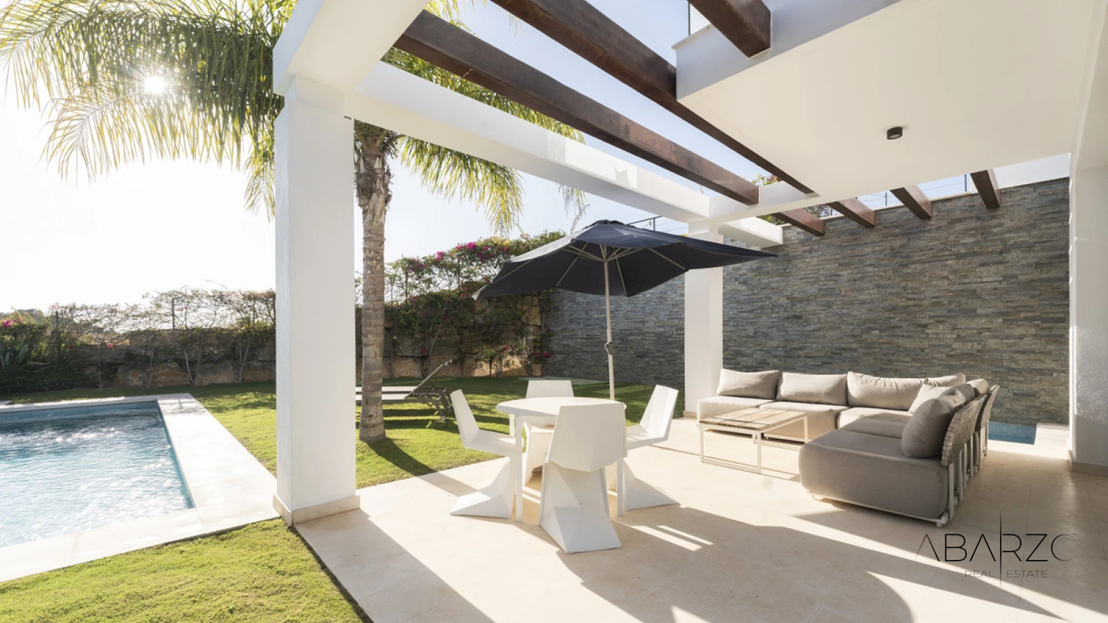 Elegant semi-detached villa in Cabopino Golf, Marbella with panoramic sea views — interior, Marbella East, Marbella (5 of 28)