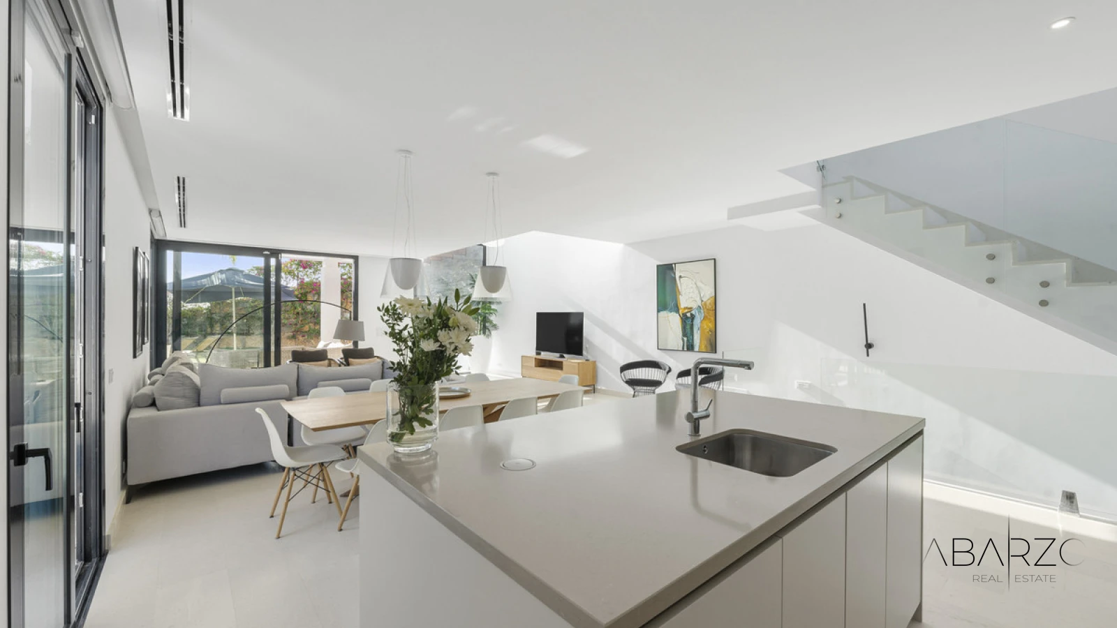 Elegant semi-detached villa in Cabopino Golf, Marbella with panoramic sea views — interior, Marbella East, Marbella (7 of 28)