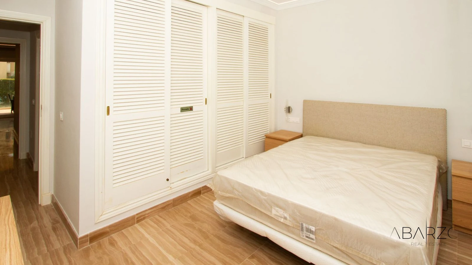 Superb Large 3-Bedroom Luxury Ground Floor Apartment Near Elviria Beach with Private Garden — interior, Marbella East, Marbella (12 of 17)
