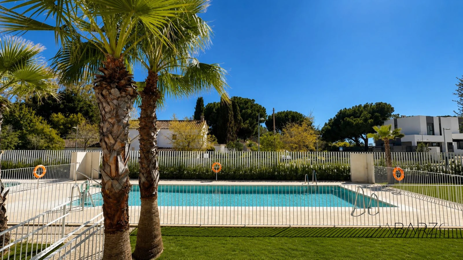 Apartment near beach with panoramic terrace in Elviria, Marbella — interior, Marbella East, Marbella (21 of 25)