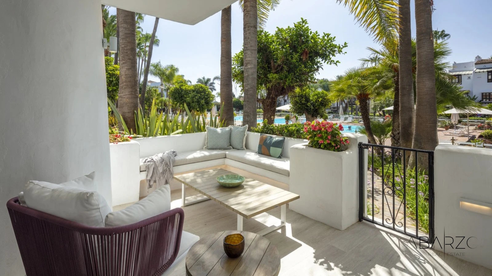 Ground-Floor Apartment with Terrace in Puente Romano, Marbella Golden Mile — interior, Golden Mile, Marbella (2 of 23)