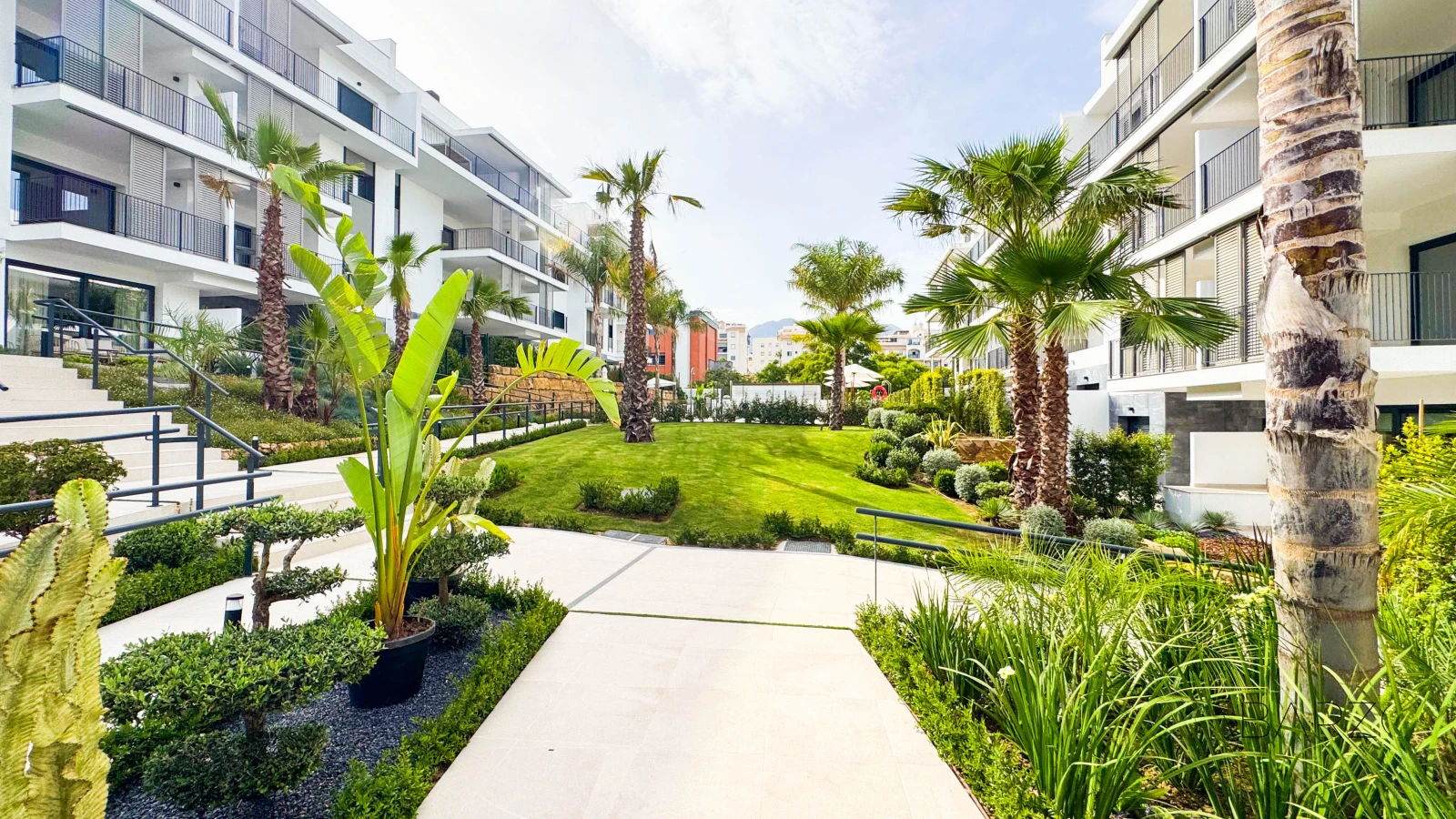 New build apartment with pool and parking near beach in Estepona — interior, Estepona Port, Estepona (41 of 48)