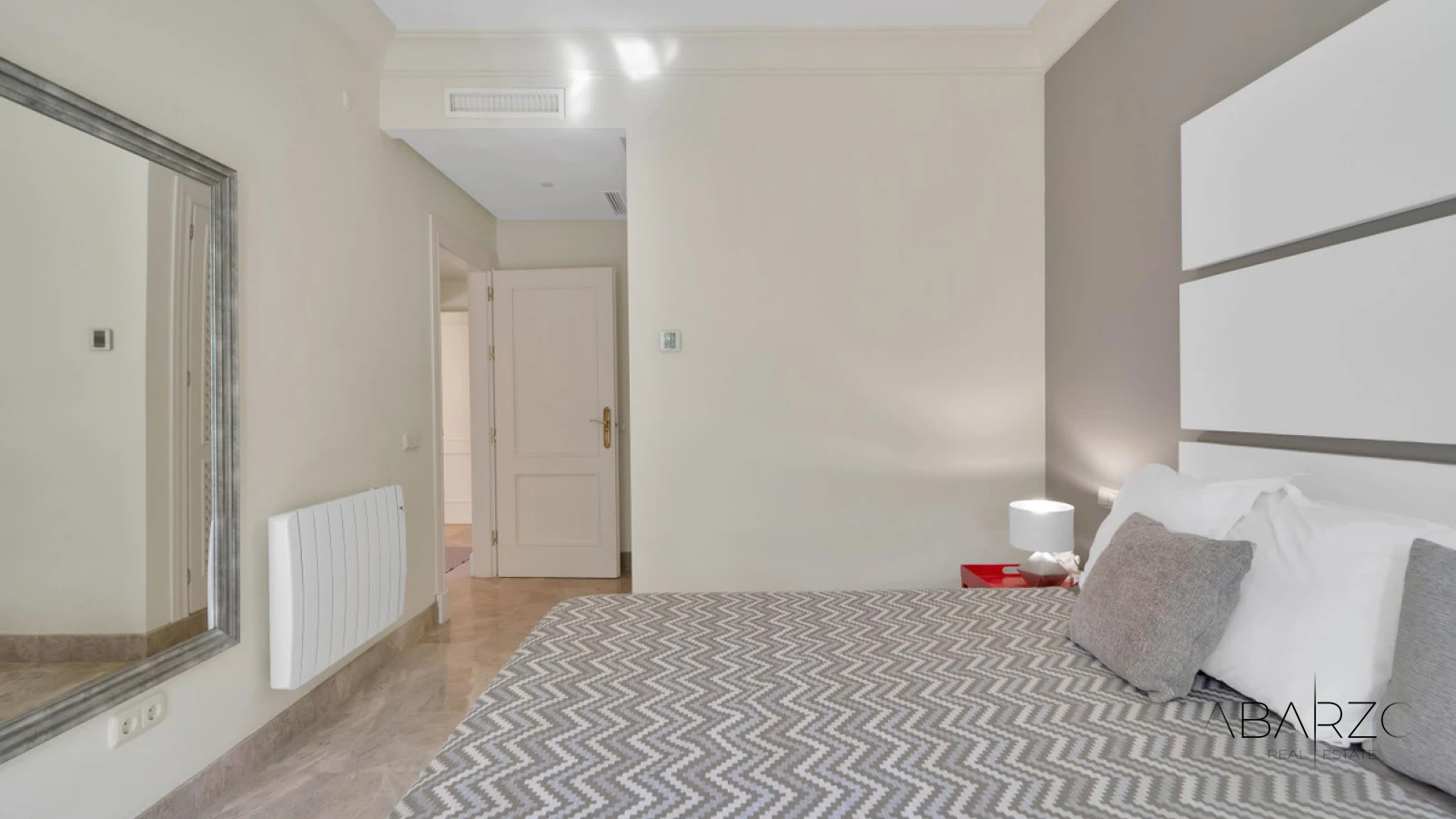 Ground Floor Apartment with Jacuzzi and Golf Views, in Nueva Andalucía — interior, Nueva Andalucía, Marbella (16 of 35)