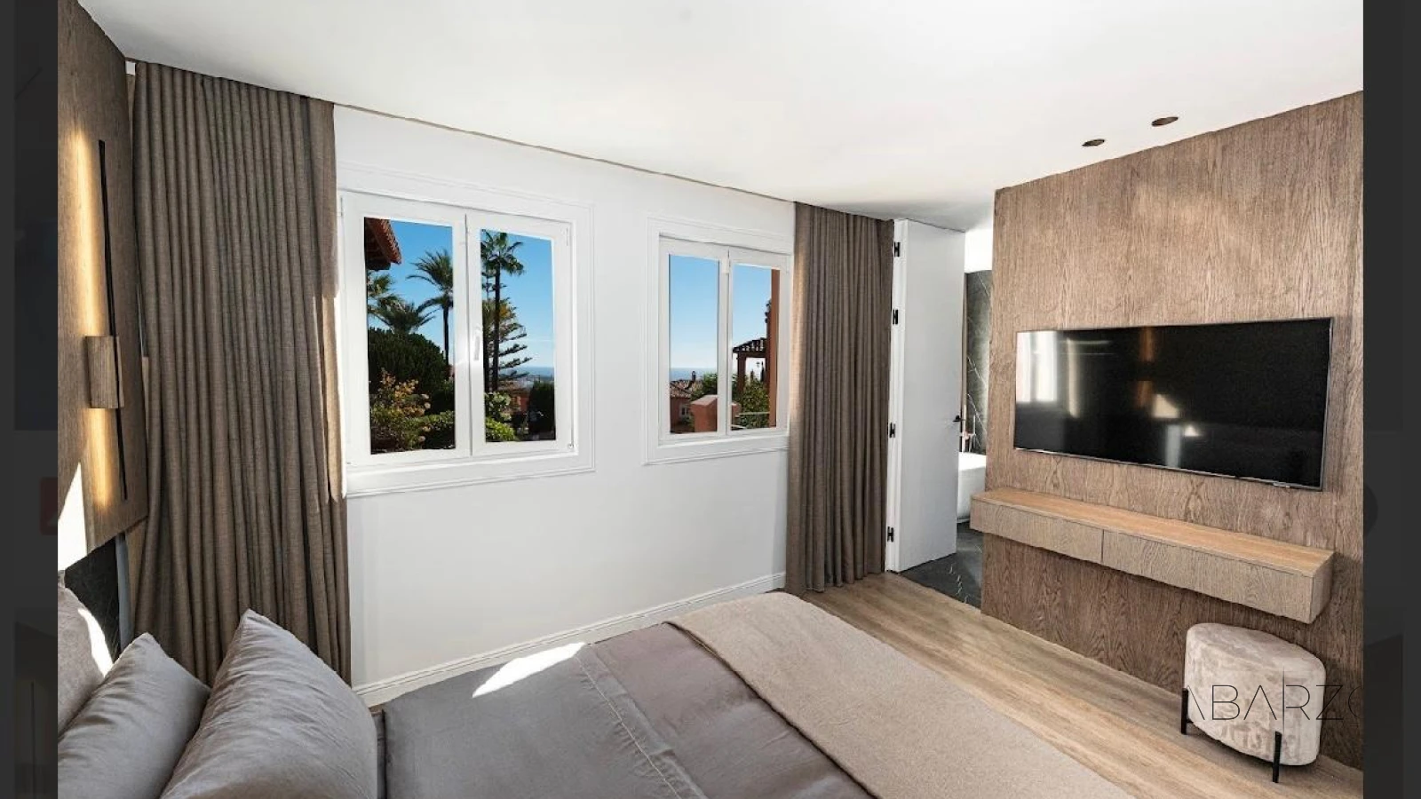Renovated townhouse with golf and sea views in Monte Halcones, Benahavis — interior, Los Arqueros, Benahavís (35 of 48)