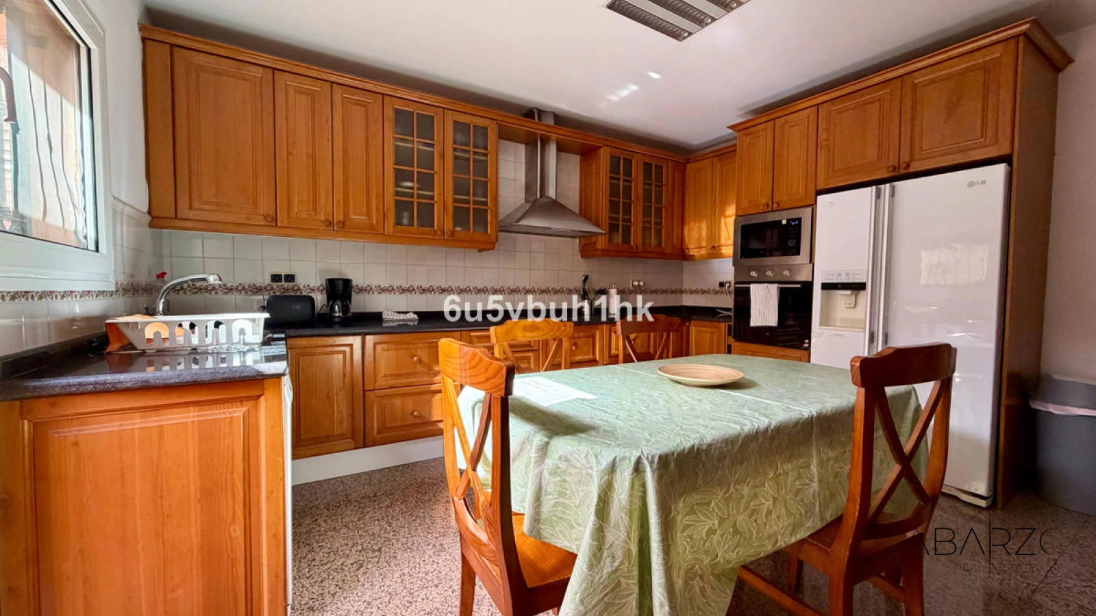 Semi-detached villa in Bello Horizonte Marbella with private pool and sea views — interior, Marbella Centro, Marbella (34 of 44)