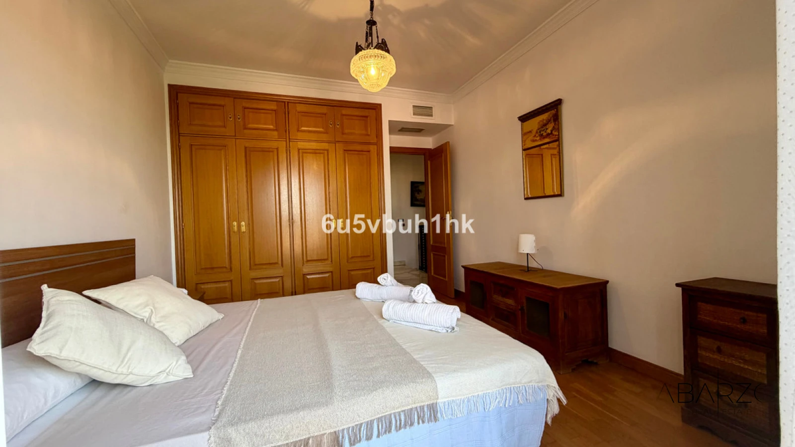Semi-detached villa in Bello Horizonte Marbella with private pool and sea views — interior, Marbella Centro, Marbella (19 of 44)