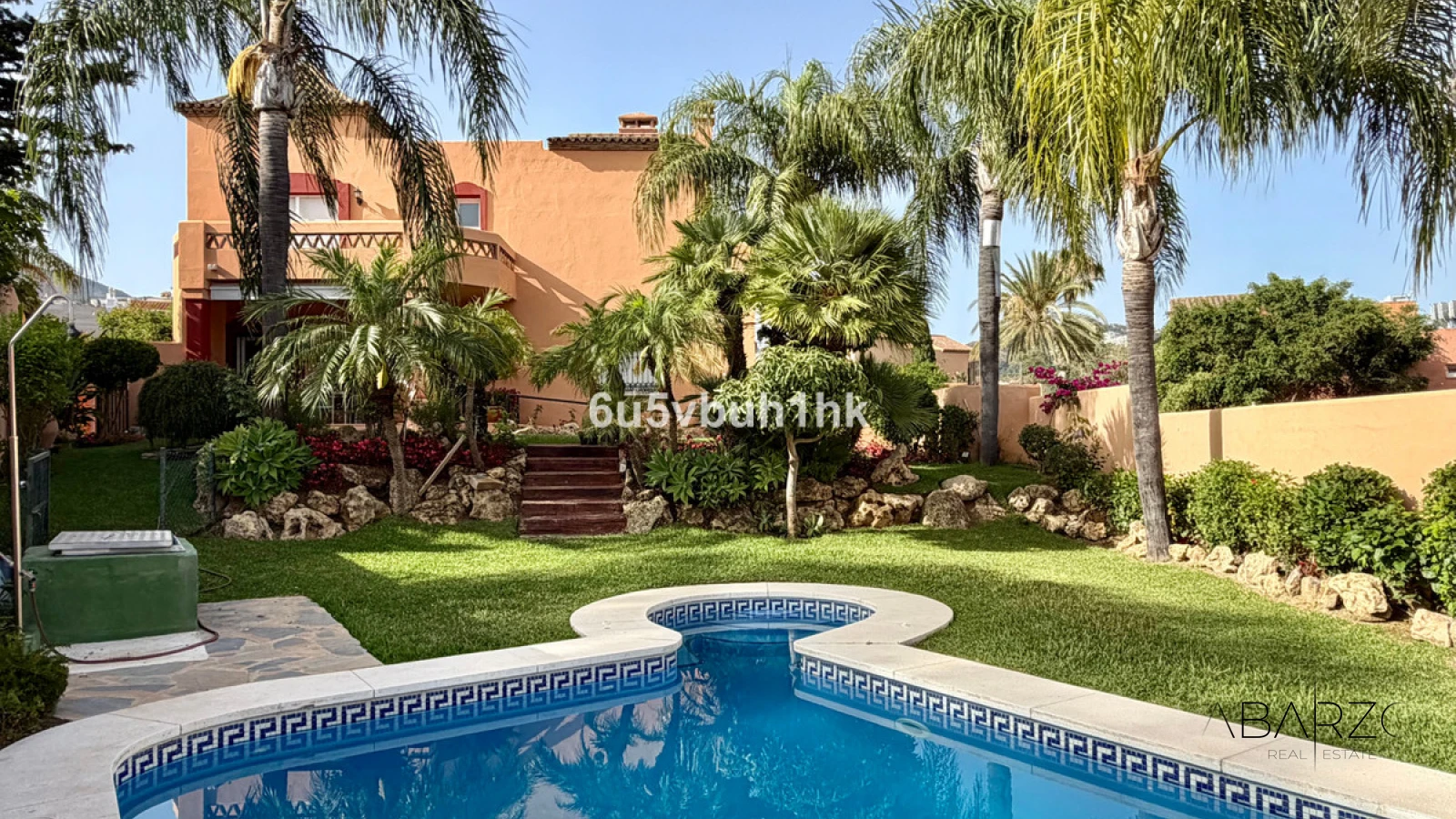 Semi-detached villa in Bello Horizonte Marbella with private pool and sea views — interior, Marbella Centro, Marbella (11 of 44)