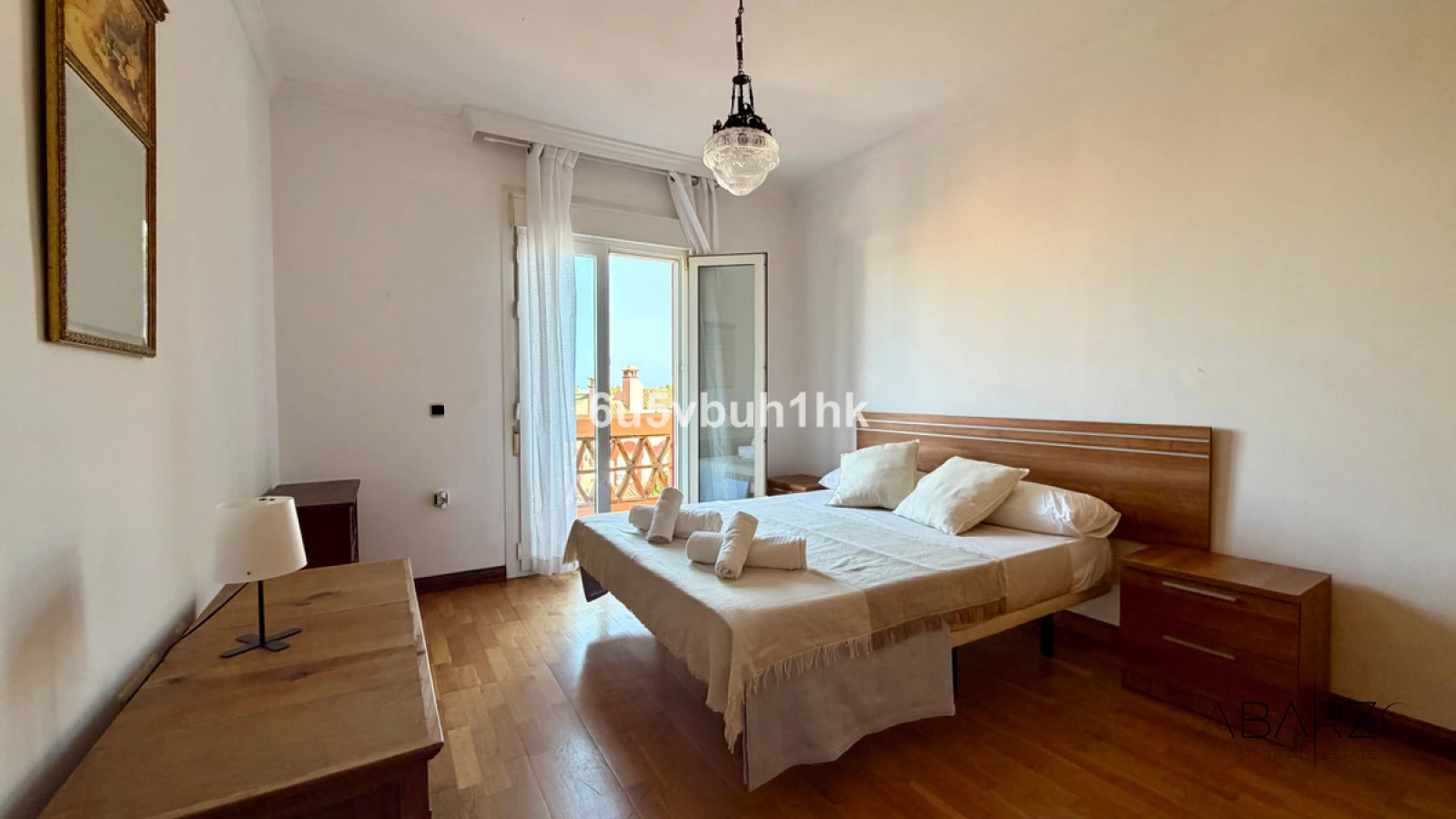Semi-detached villa in Bello Horizonte Marbella with private pool and sea views — interior, Marbella Centro, Marbella (18 of 44)