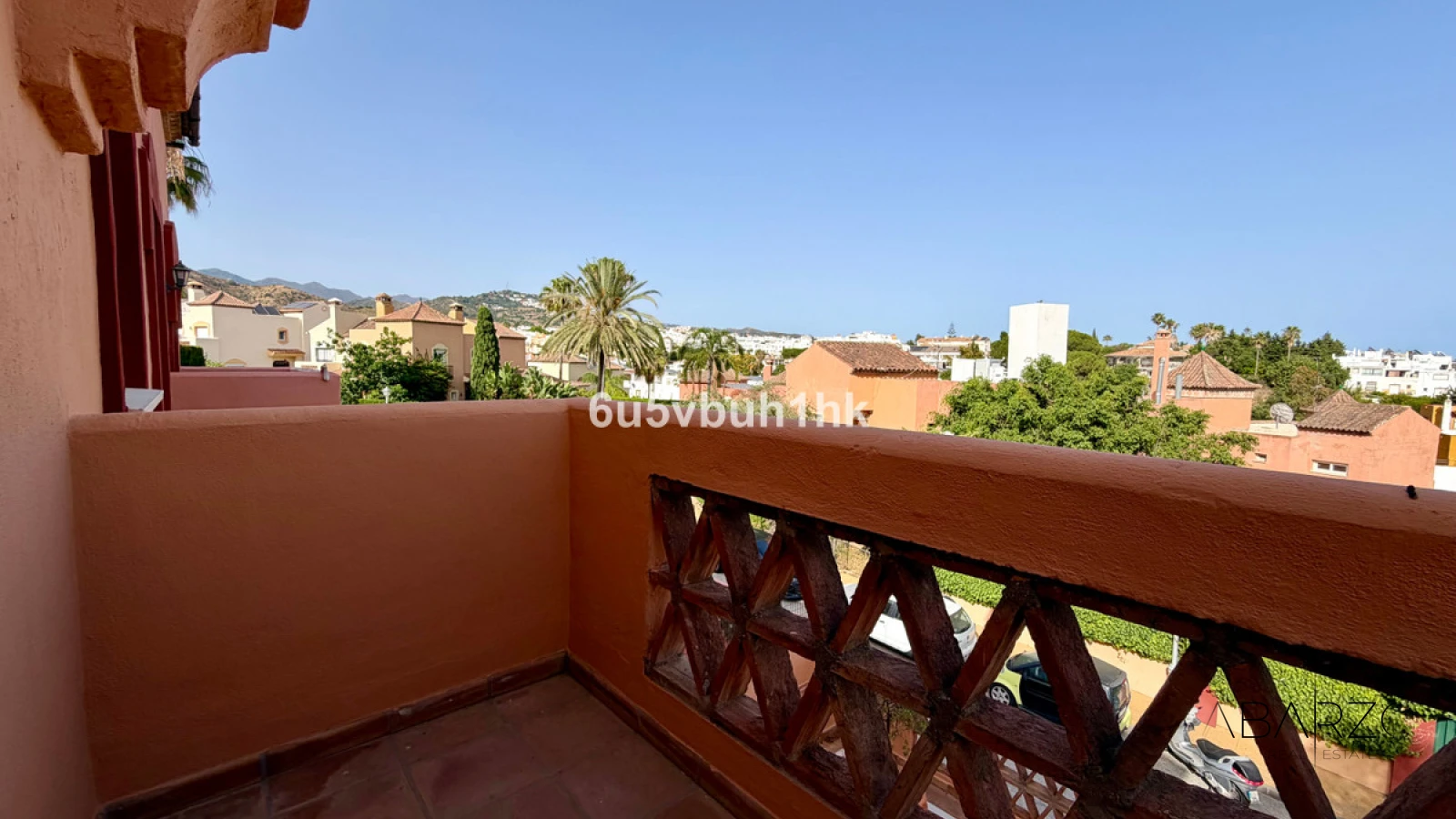 Semi-detached villa in Bello Horizonte Marbella with private pool and sea views — interior, Marbella Centro, Marbella (20 of 44)
