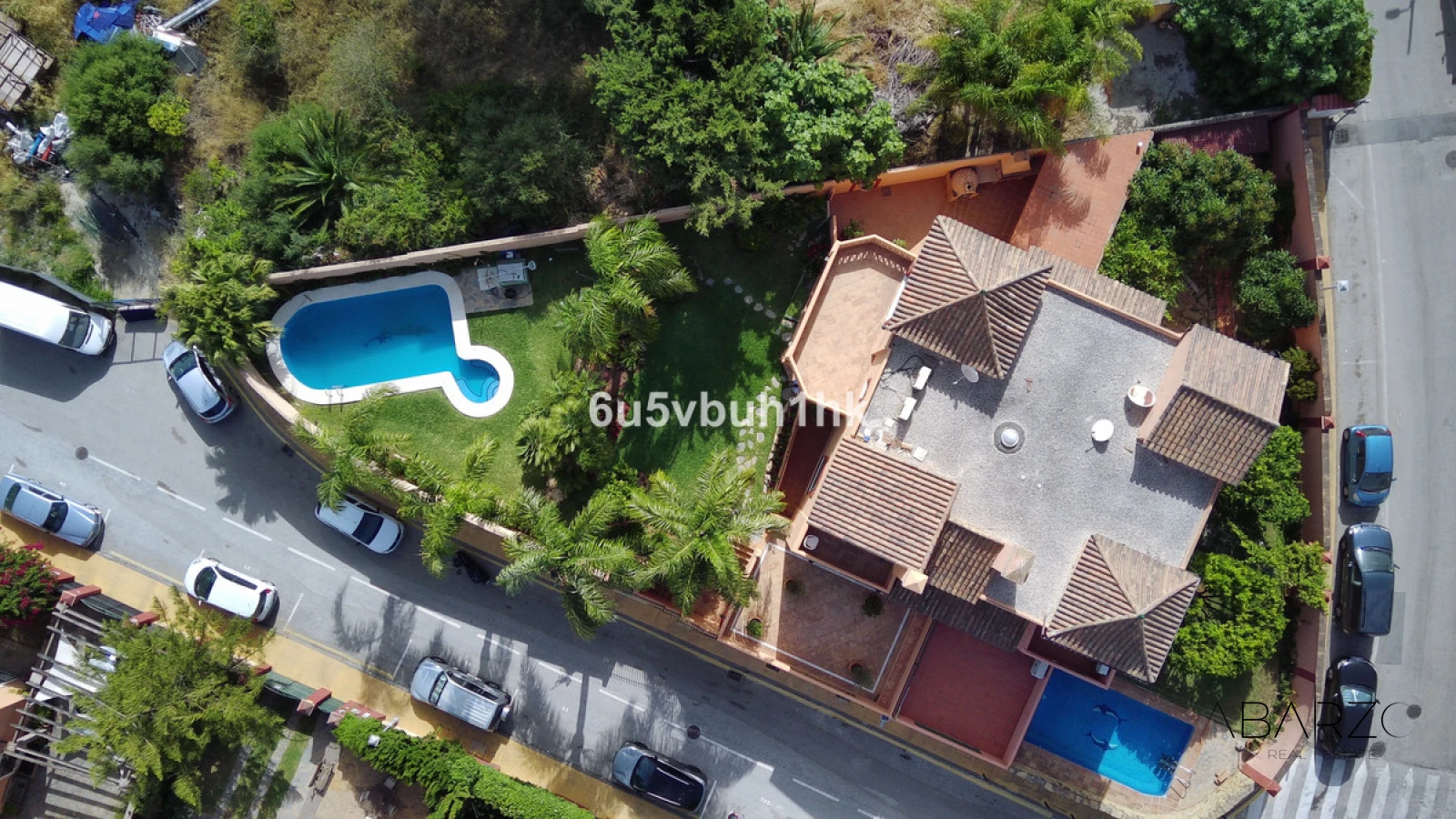 Semi-detached villa in Bello Horizonte Marbella with private pool and sea views — interior, Marbella Centro, Marbella (43 of 44)
