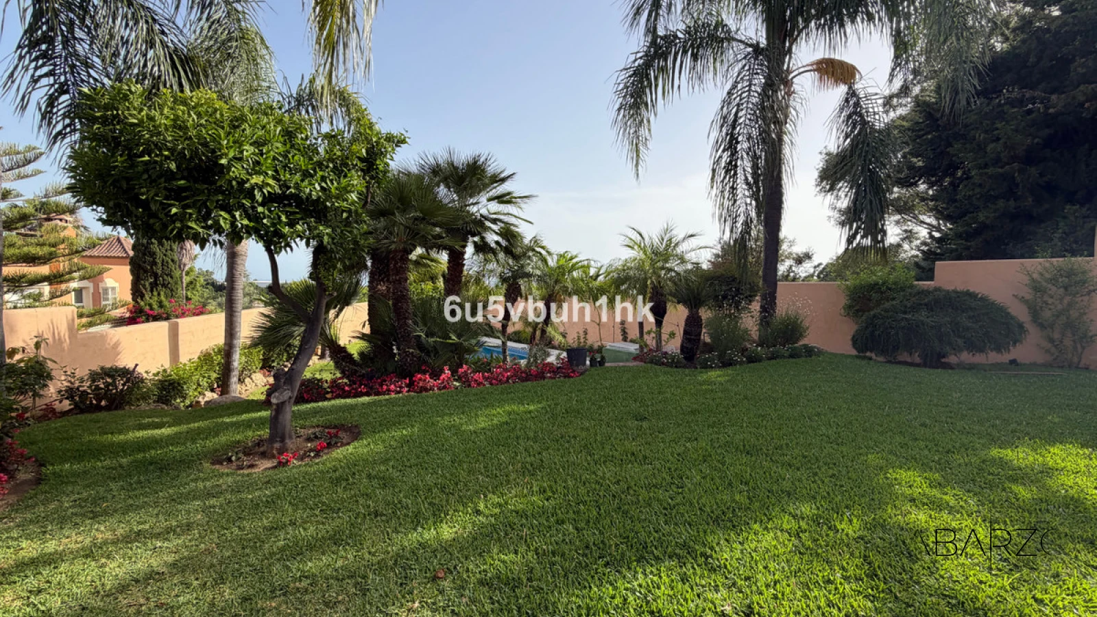Semi-detached villa in Bello Horizonte Marbella with private pool and sea views — interior, Marbella Centro, Marbella (8 of 44)