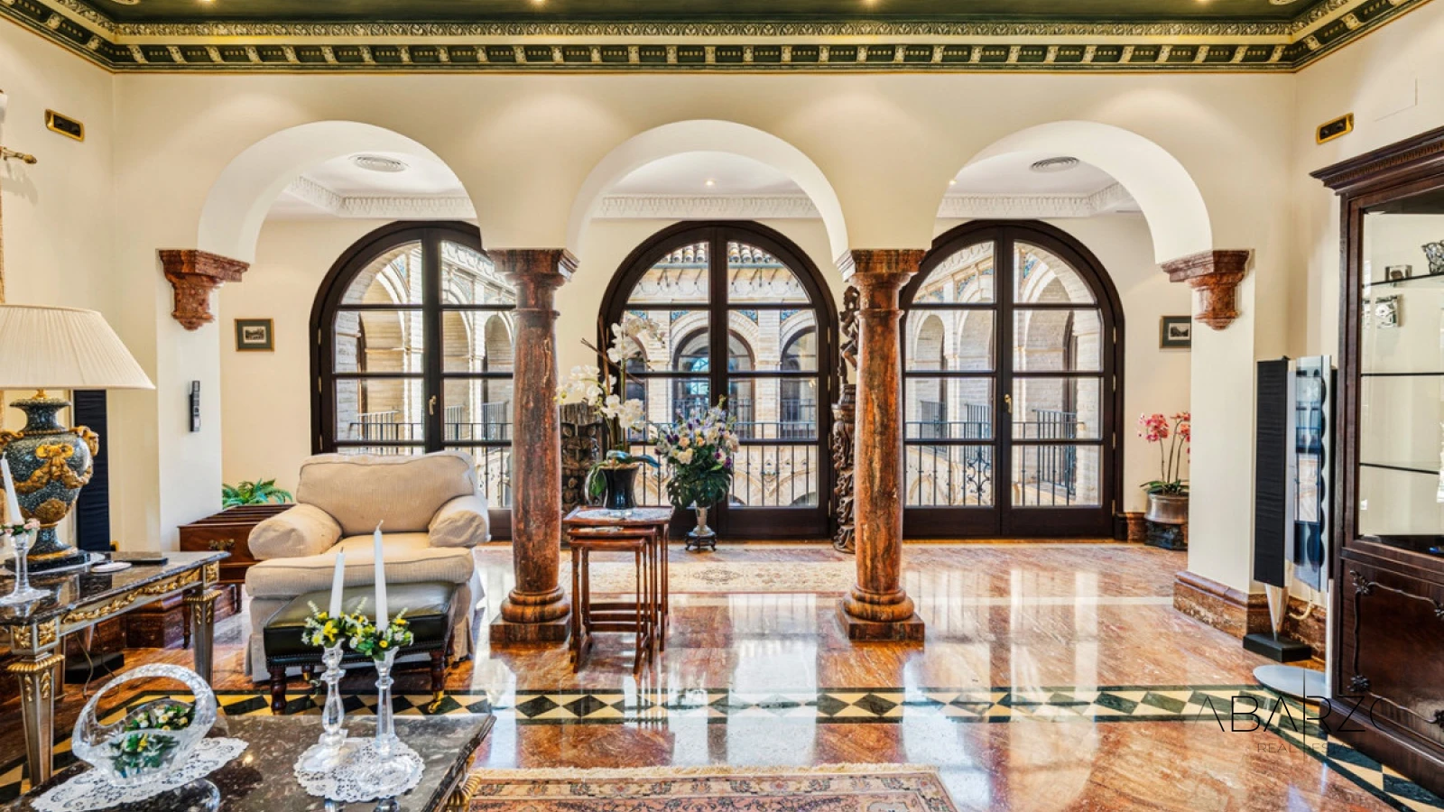 Luxury villa with sea and mountain views in Sierra Blanca — interior, Golden Mile, Marbella (23 of 49)