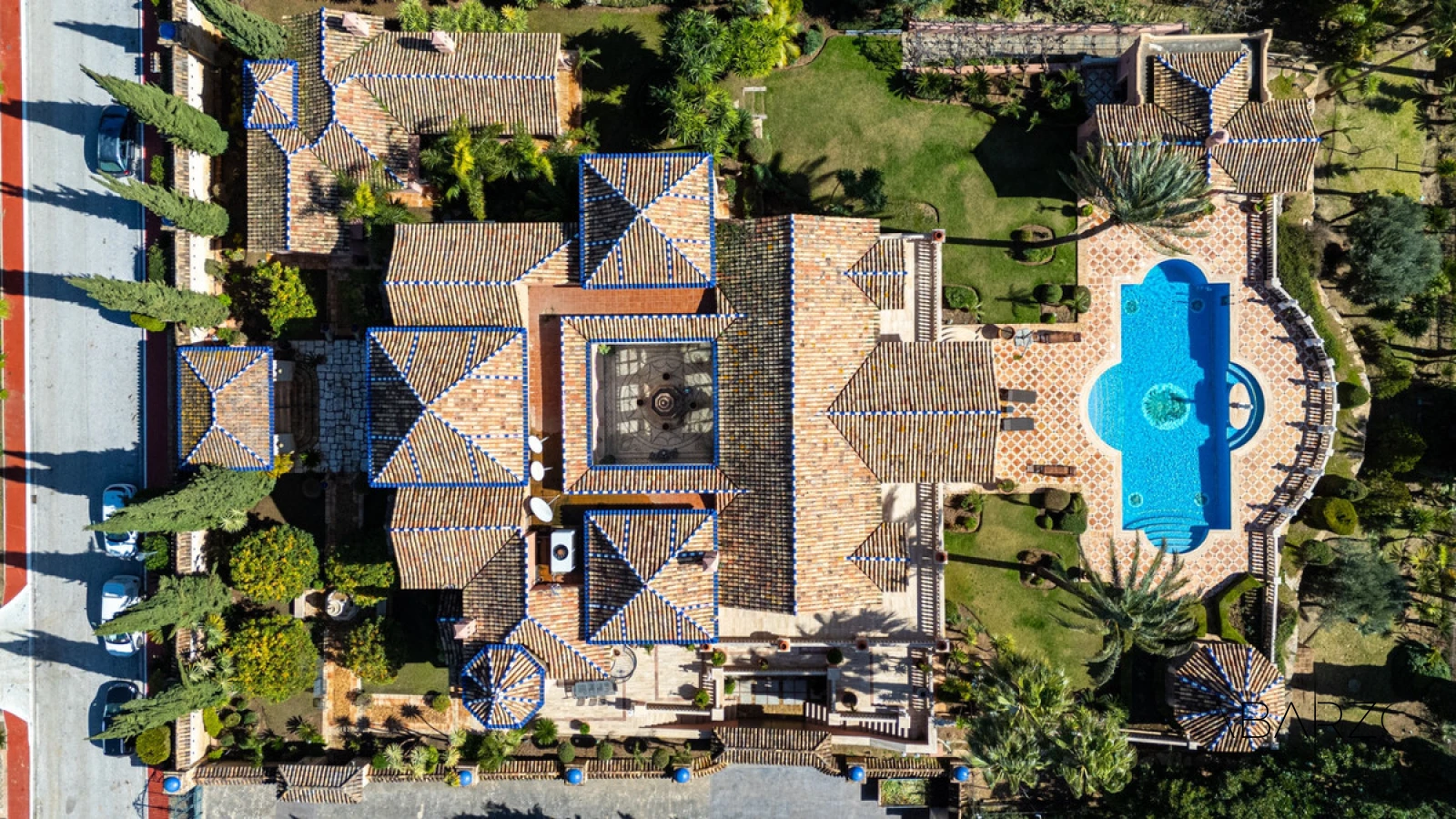 Luxury villa with sea and mountain views in Sierra Blanca — interior, Golden Mile, Marbella (31 of 49)
