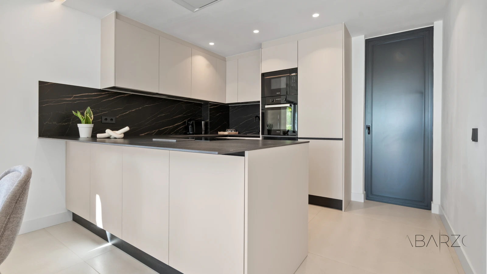 Key Ready Duplex apartments with Private Pool in Golden Hills, Estepona — interior, New Golden Mile, Estepona (7 of 33)
