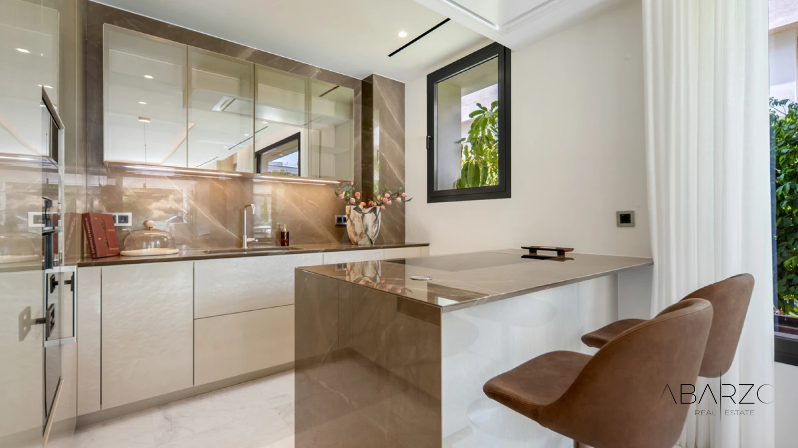 Duplex Apartment by FENDI Casa in The Golden Mile, Marbella — interior, Golden Mile, Marbella (9 of 33)