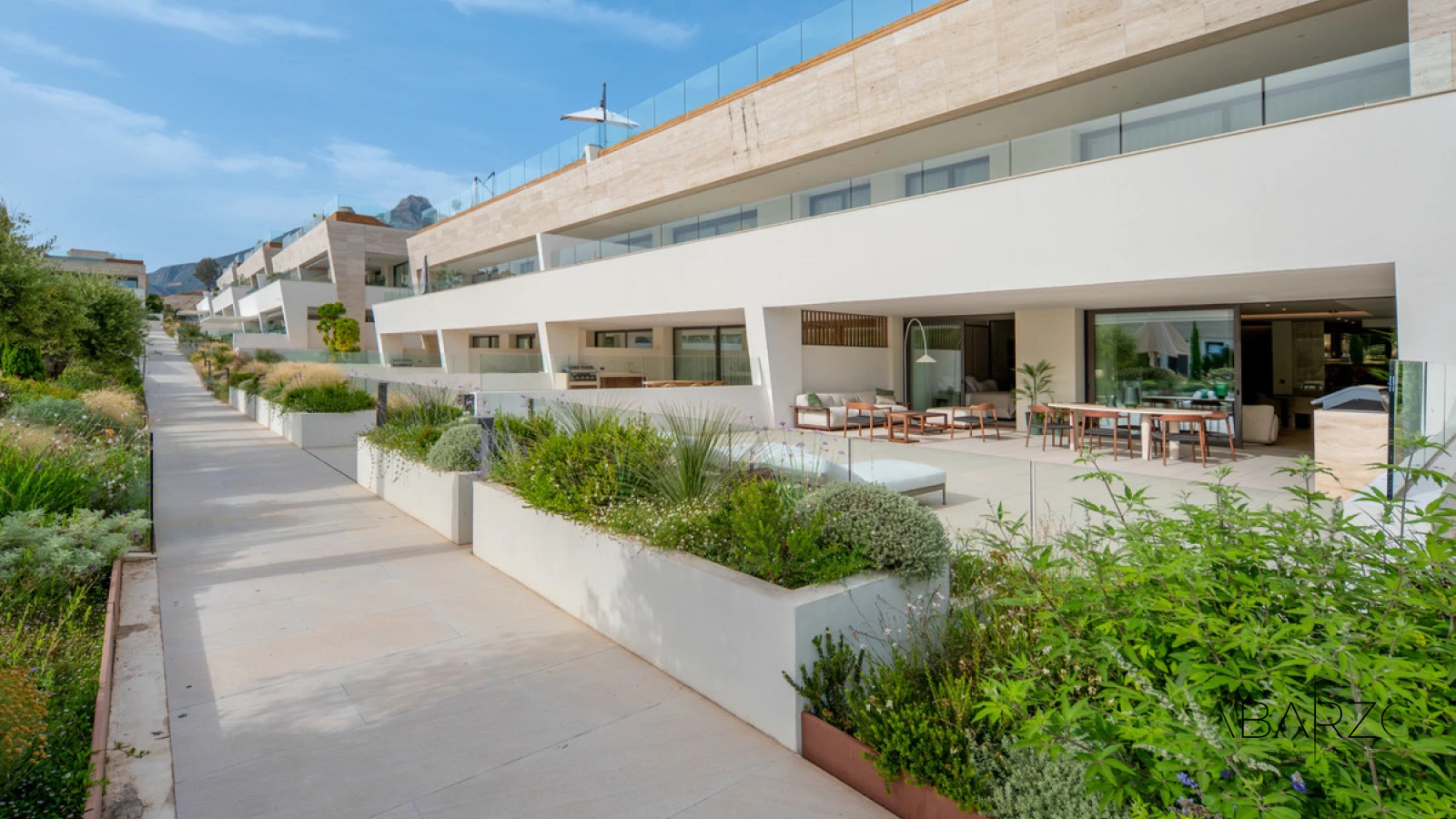 Duplex Apartment by FENDI Casa in The Golden Mile, Marbella — interior, Golden Mile, Marbella (26 of 33)