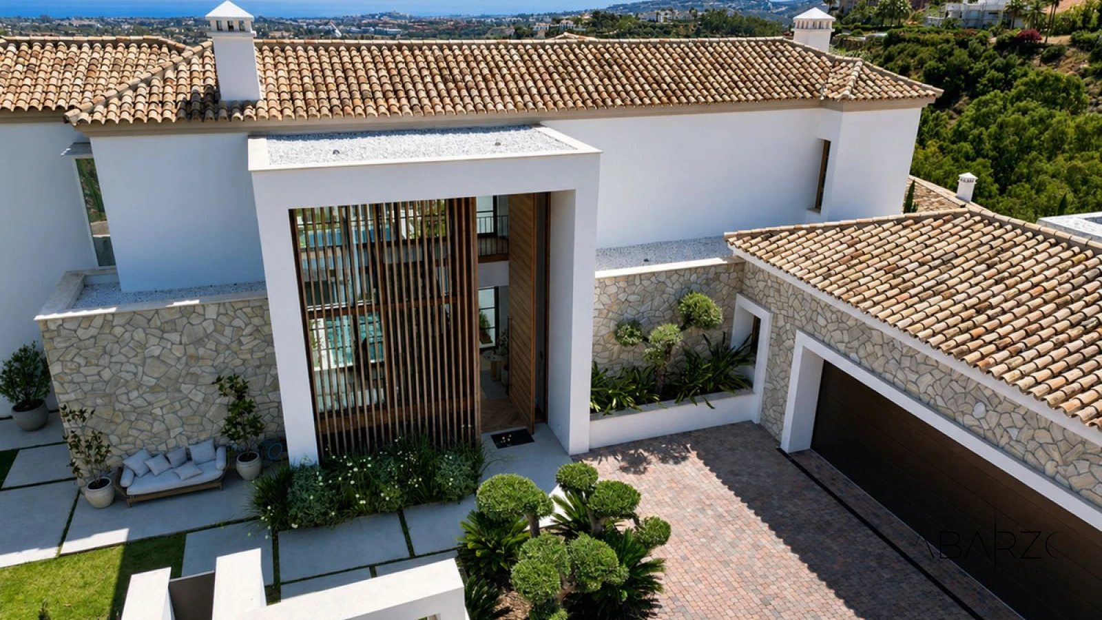 Villa Serena: Contemporary 5-Bedroom Villa in The Hills, La Quinta with Panoramic Sea Views — interior, La Quinta, Benahavís (2 of 47)