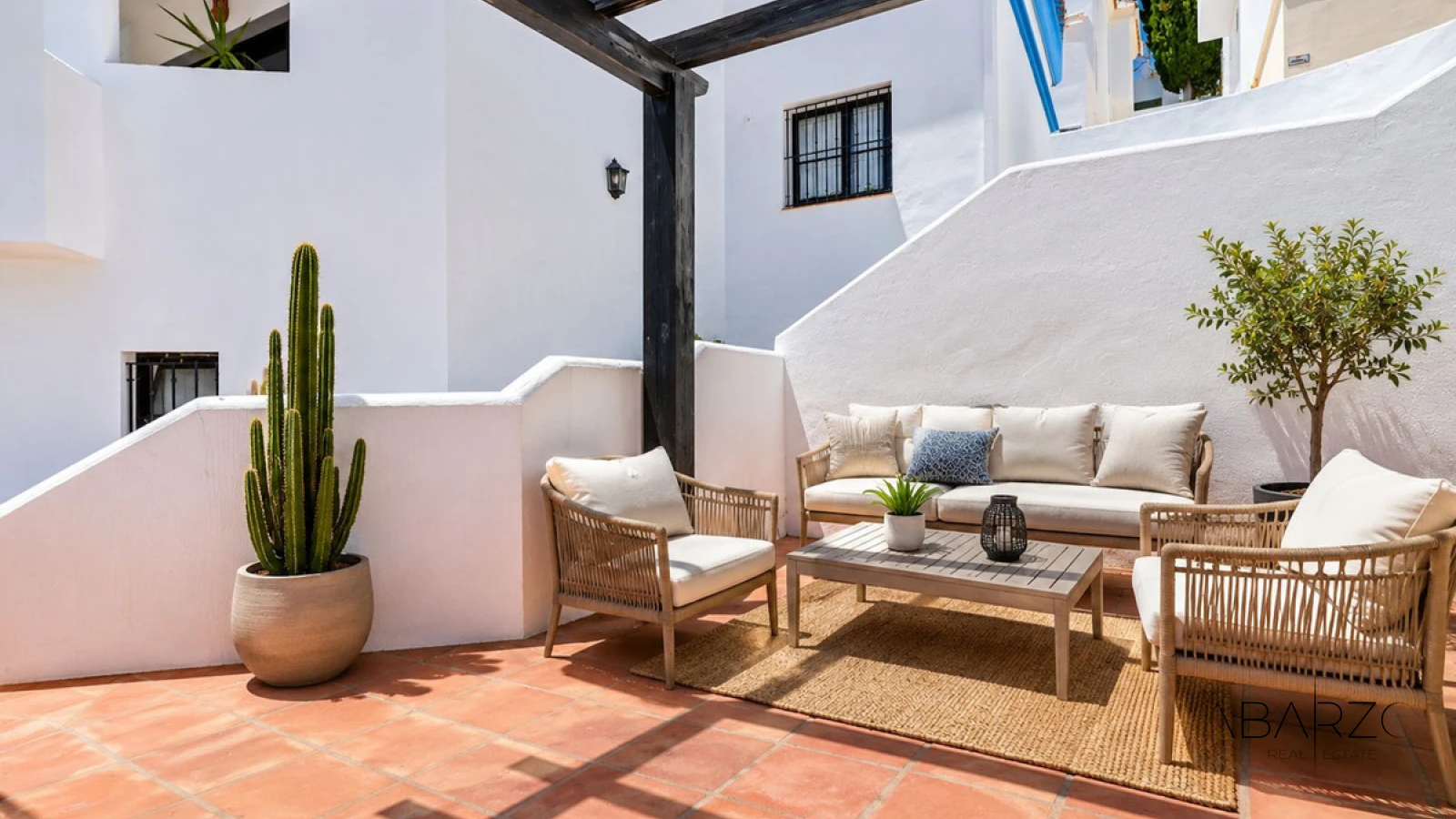Reformed Townhouse with Mountain and Sea Views in Benahavis — interior, Los Arqueros, Benahavís (4 of 29)