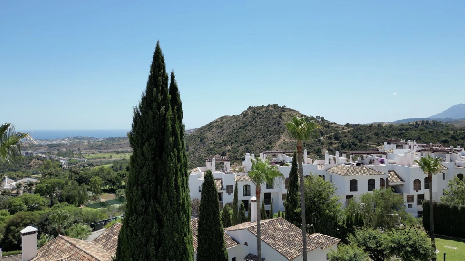Reformed Townhouse with Mountain and Sea Views in Benahavis — interior, Los Arqueros, Benahavís (16 of 29)