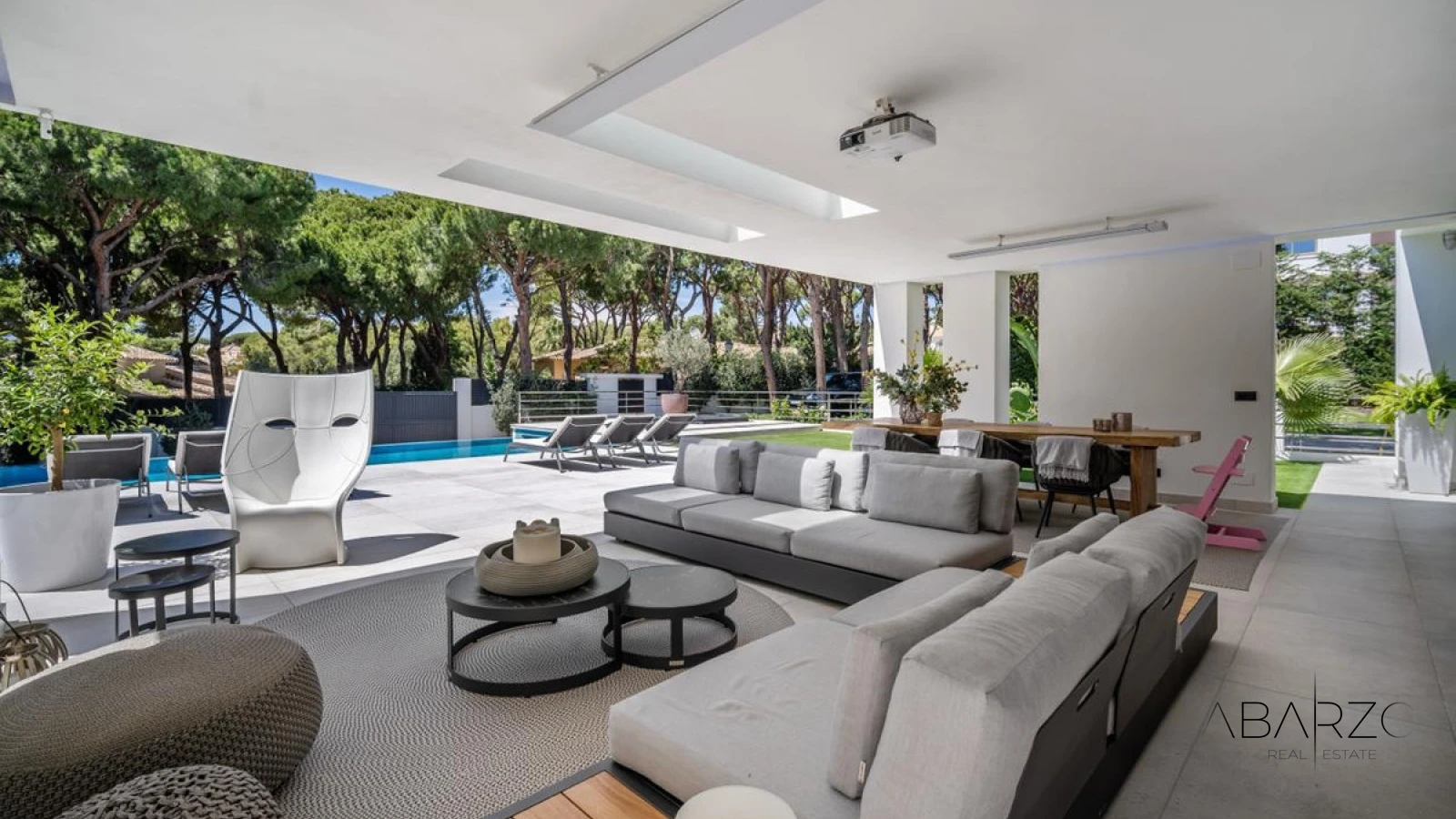 Modern Villa with Sea Views and Pool in Las Chapas, Marbella — interior, Marbella East, Marbella (47 of 49)