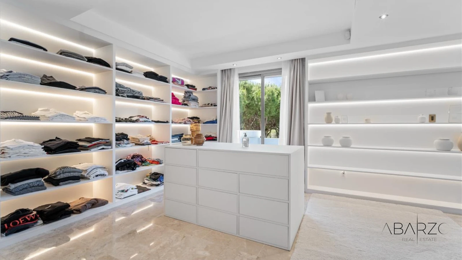 Modern Villa with Sea Views and Pool in Las Chapas, Marbella — interior, Marbella East, Marbella (30 of 49)