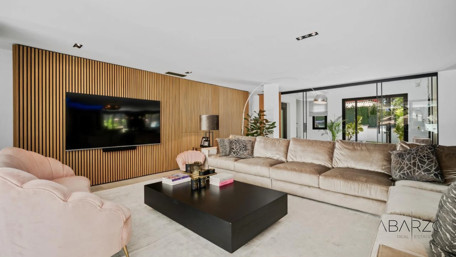 Modern Villa with Sea Views and Pool in Las Chapas, Marbella — interior, Marbella East, Marbella (3 of 49)
