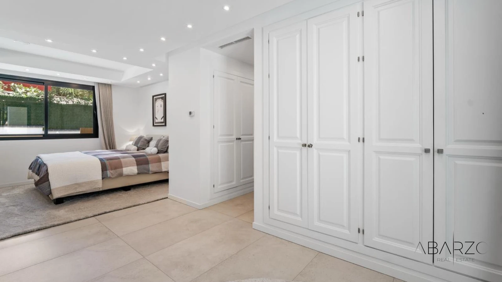 Modern Villa with Sea Views and Pool in Las Chapas, Marbella — interior, Marbella East, Marbella (23 of 49)