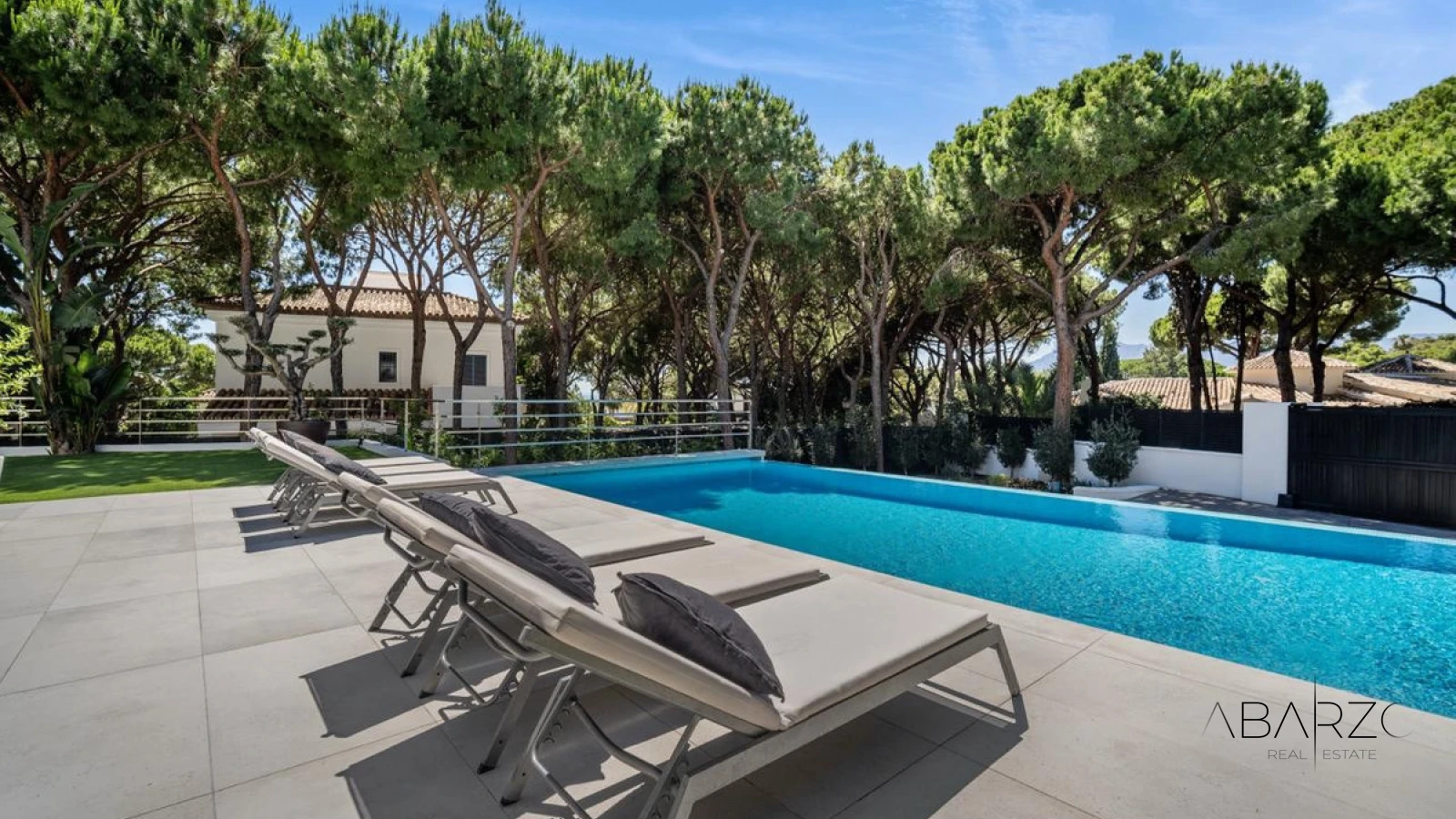 Modern Villa with Sea Views and Pool in Las Chapas, Marbella — interior, Marbella East, Marbella (7 of 49)