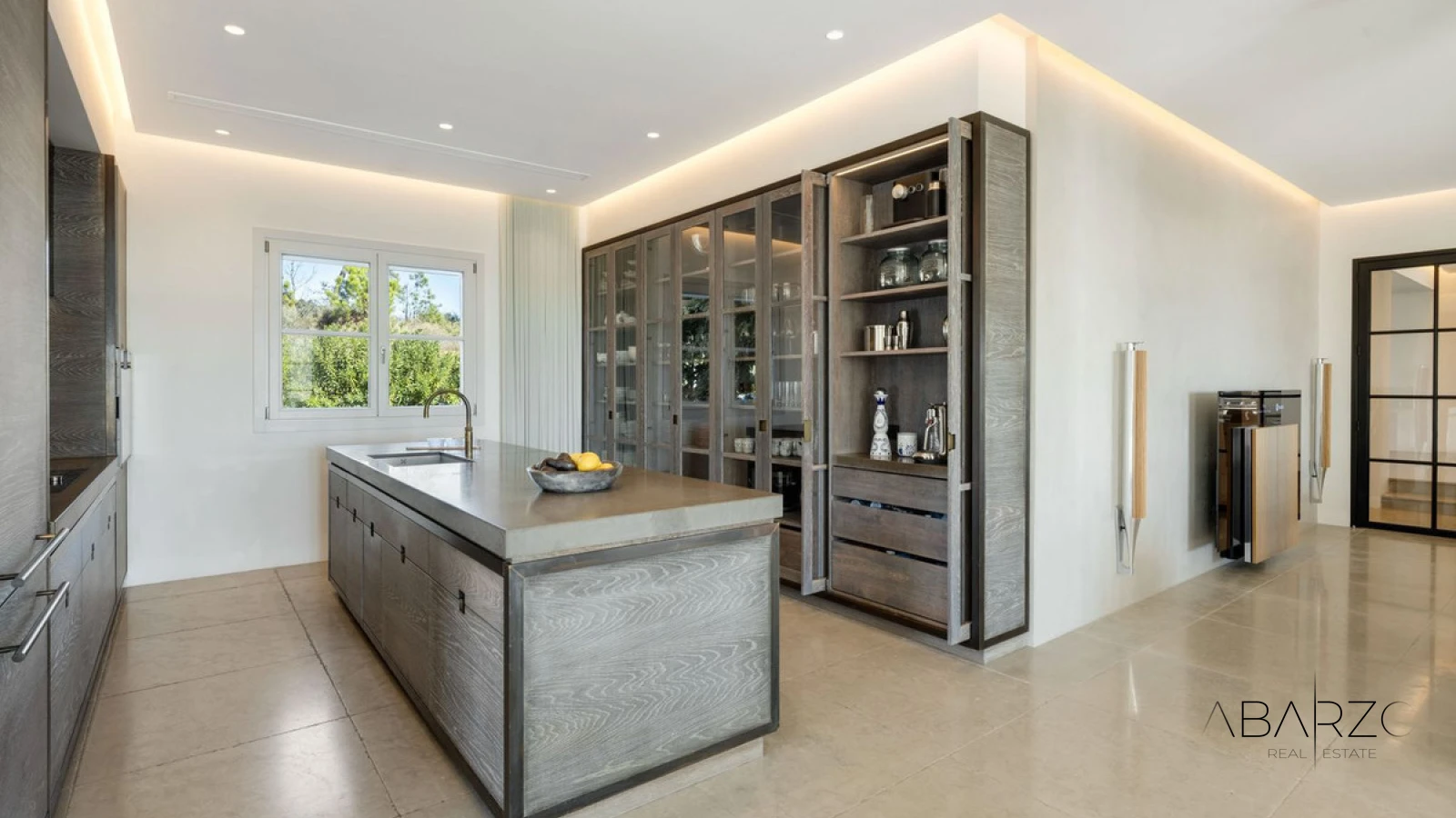 Mansion for Sale in Marbella Club Golf Resort with Sea Views and Private Pool — interior, Marbella Club Golf Resort, Benahavís (12 of 20)